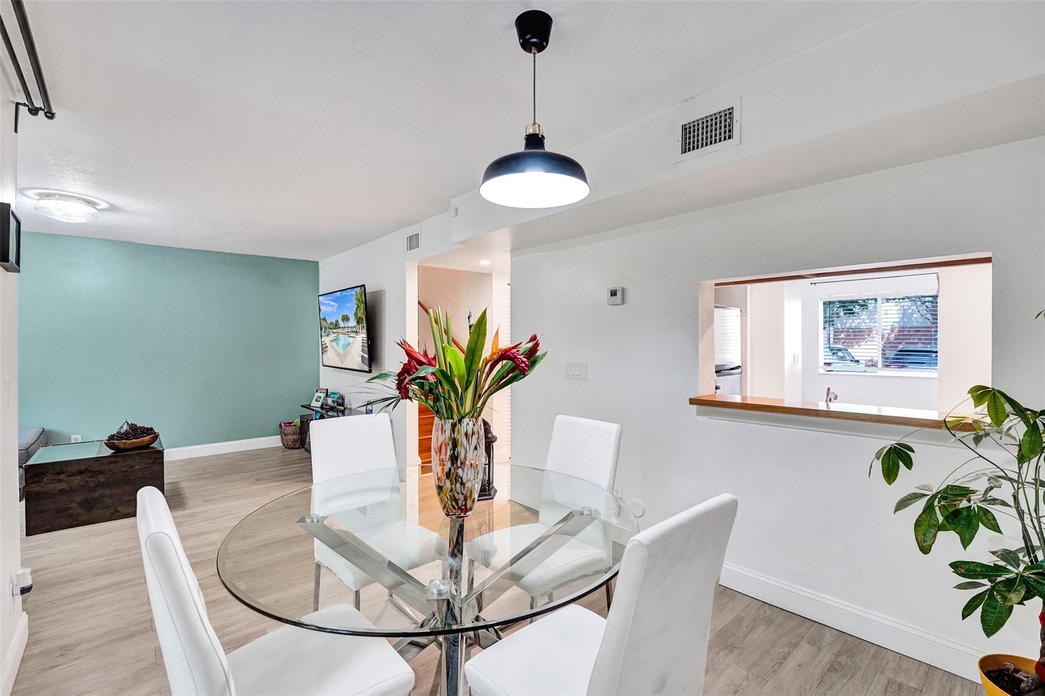 COLONNADES CONDO - Residential