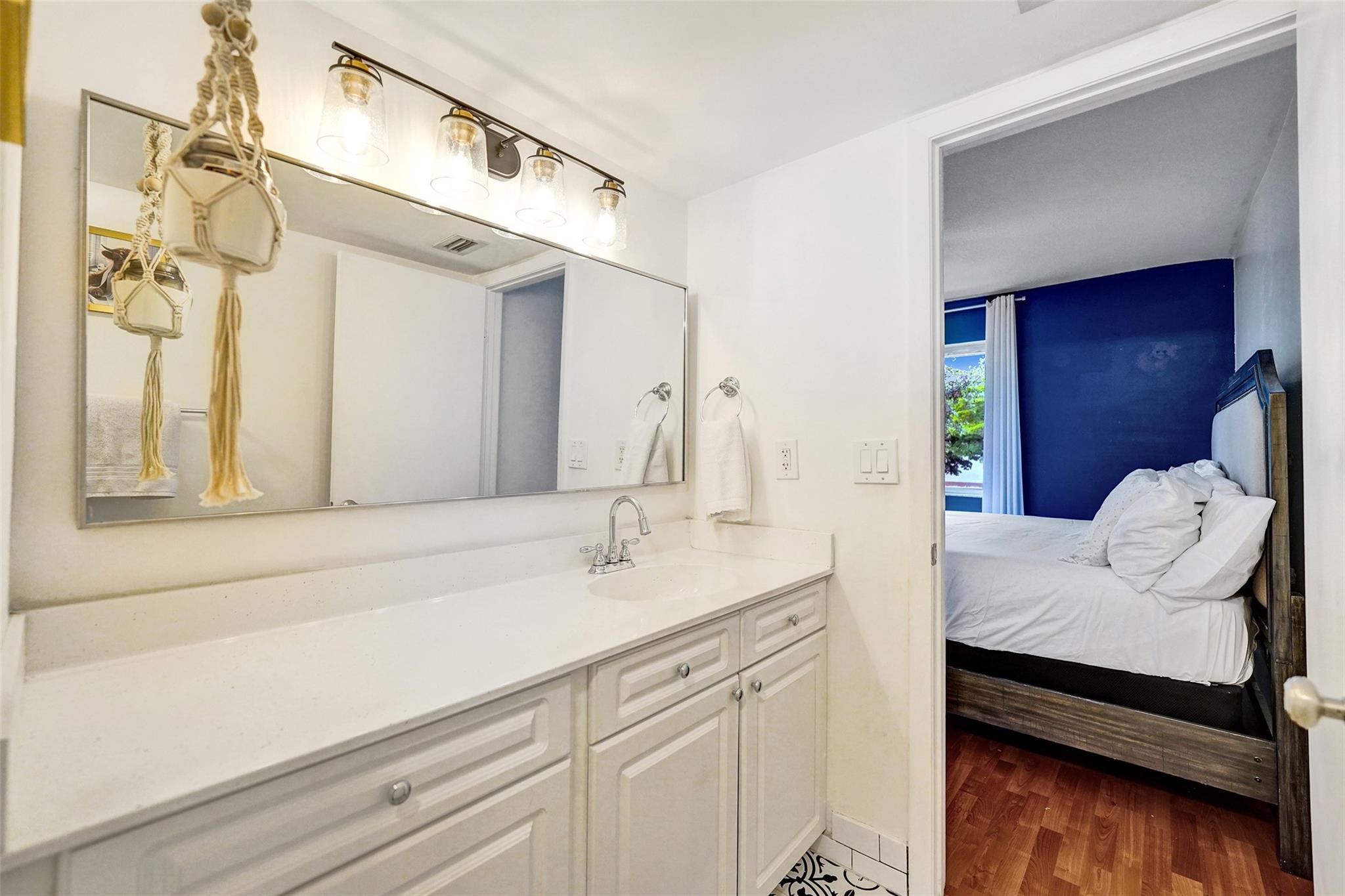 COLONNADES CONDO - Residential