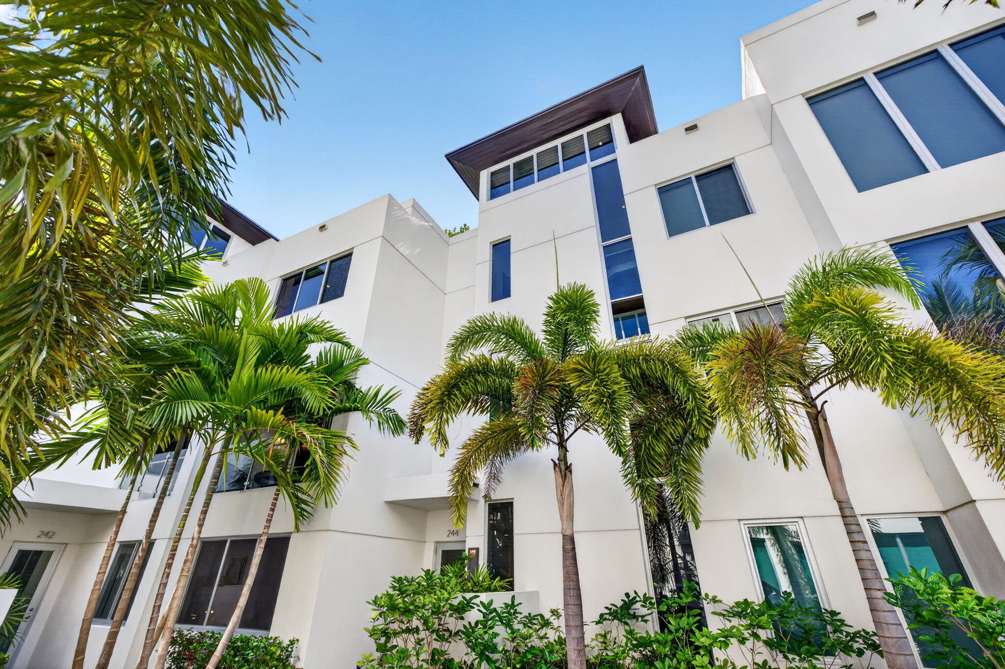 244 Garden Court
