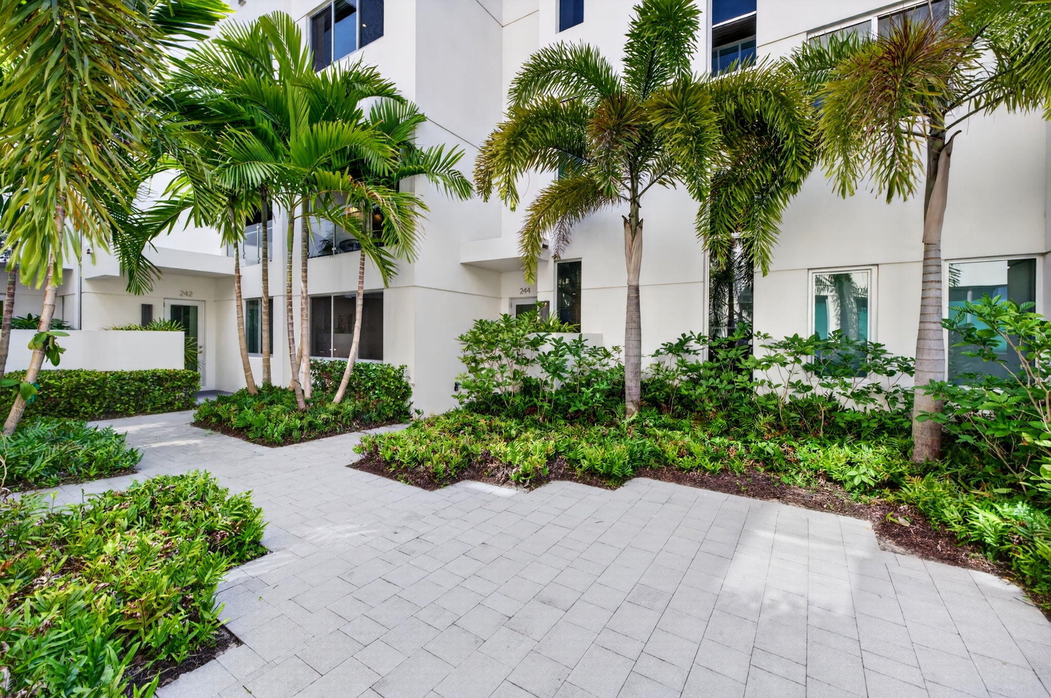 244 Garden Court