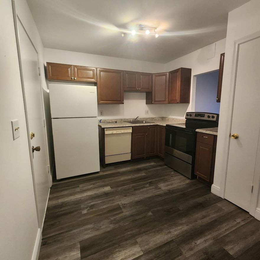 Discover this beautiful and spacious 1-bedroom, 1.5-bathroom unit at Castle GardensBuilding 12 perfectly located on the 6th floor with stunning views.  Located in a secure,well-maintained building. Pet Friendly, bring your little dog less than 20lbs. The vibrant community offers a wealth of activities, including a pool, shuttle service , separate men’s and women’s gyms, bowling alley, table tennis, library, and more. Association claims 55+. Easy to show! Don't miss this exceptional opportunity—act fast, as it won't last long!