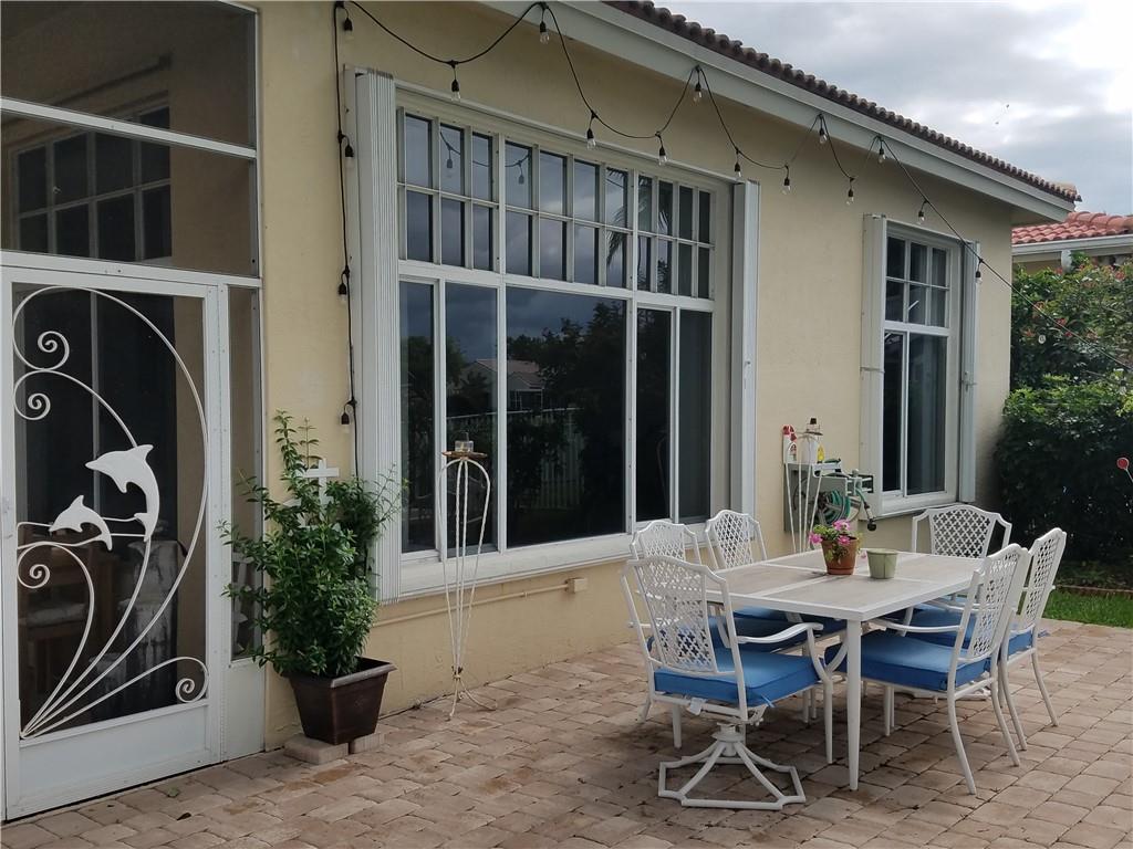 COCO LAKES - Residential Lease