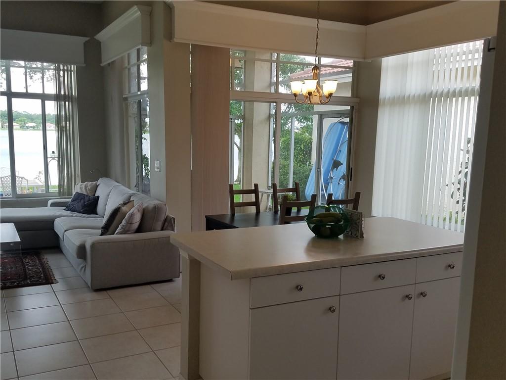 COCO LAKES - Residential Lease