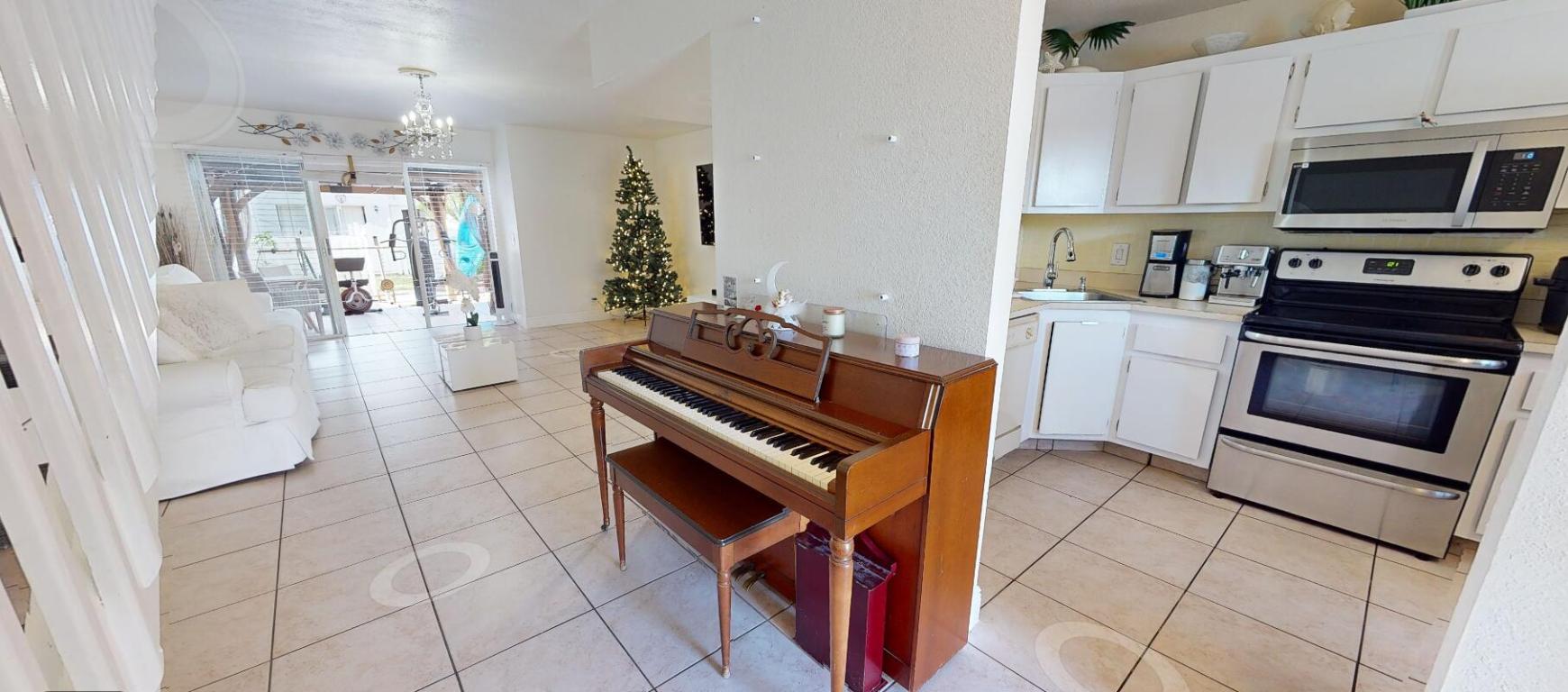 CHARTER CLUB OF PALM BEACH - Residential