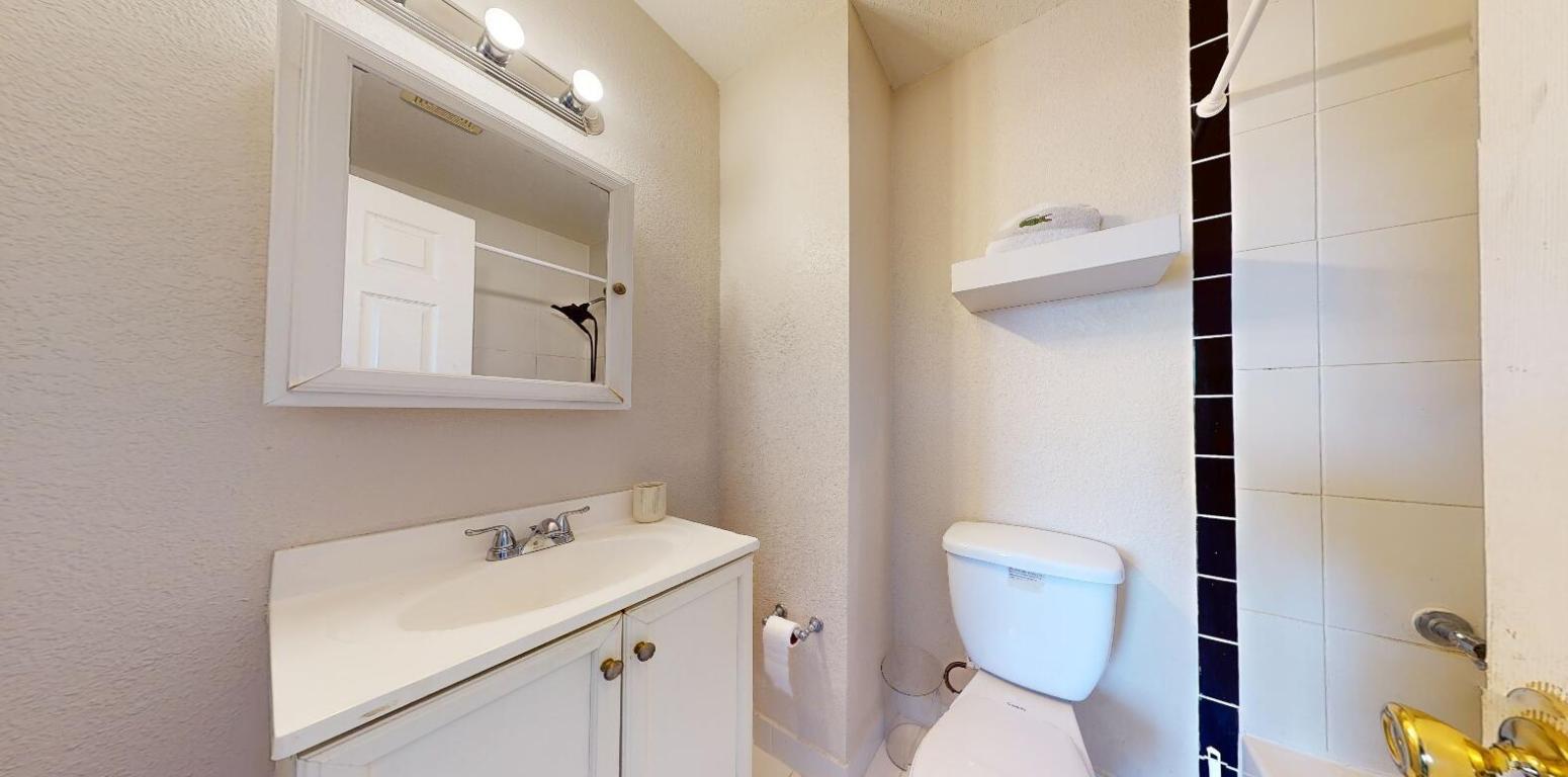 CHARTER CLUB OF PALM BEACH - Residential