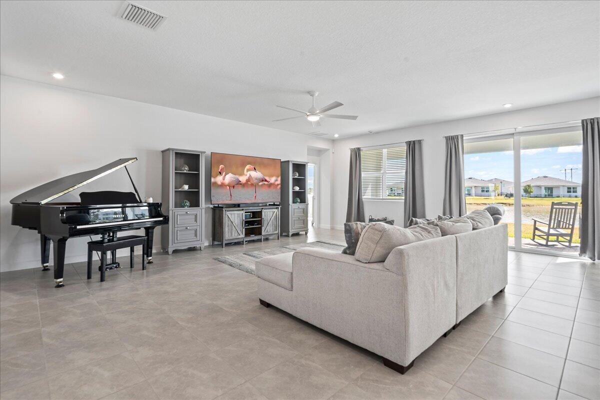 CADENCE PHASE II - Residential