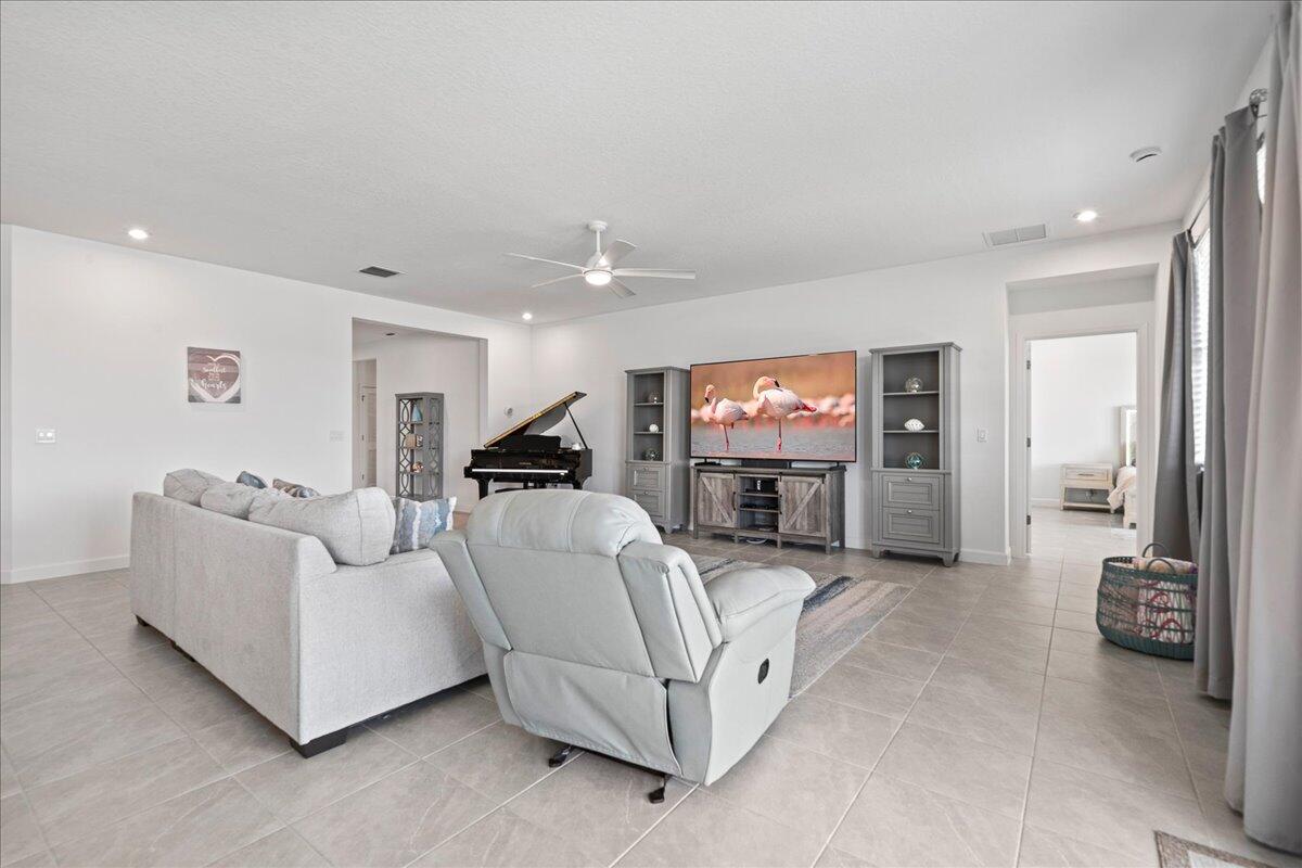 CADENCE PHASE II - Residential