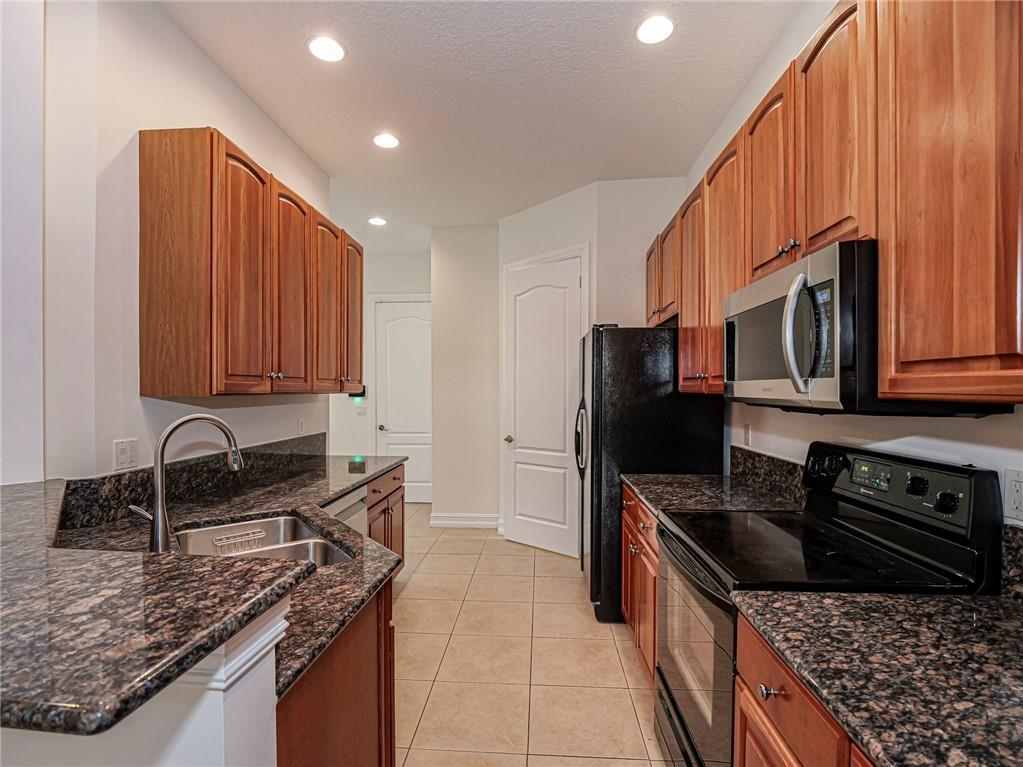 BRIDGEPOINTE SUBDIVISION - Residential Lease