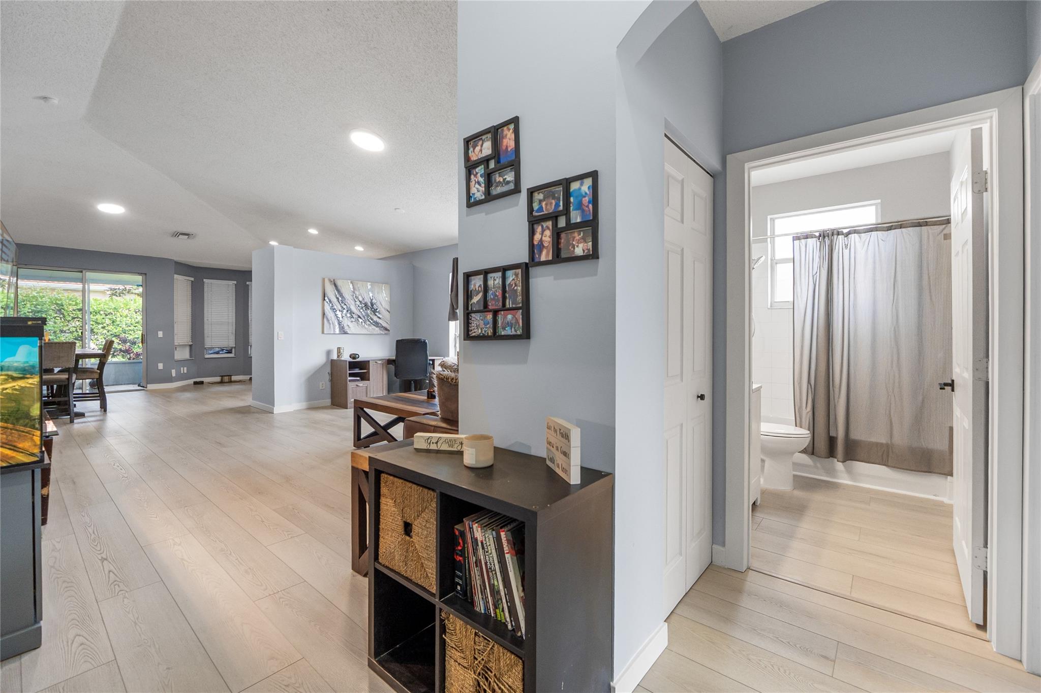 LOWELLS LANDING - Residential
