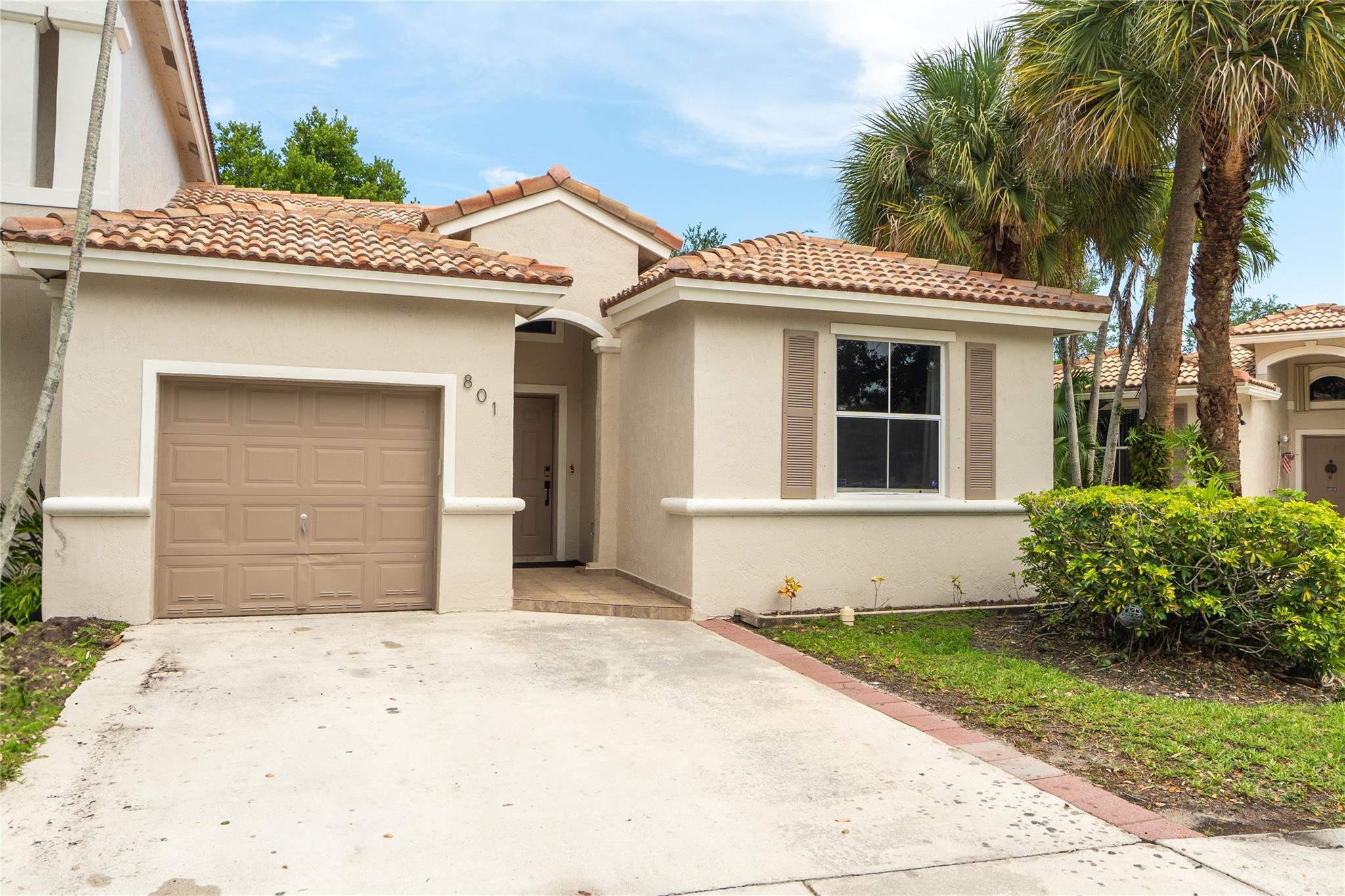 LOWELLS LANDING - Residential