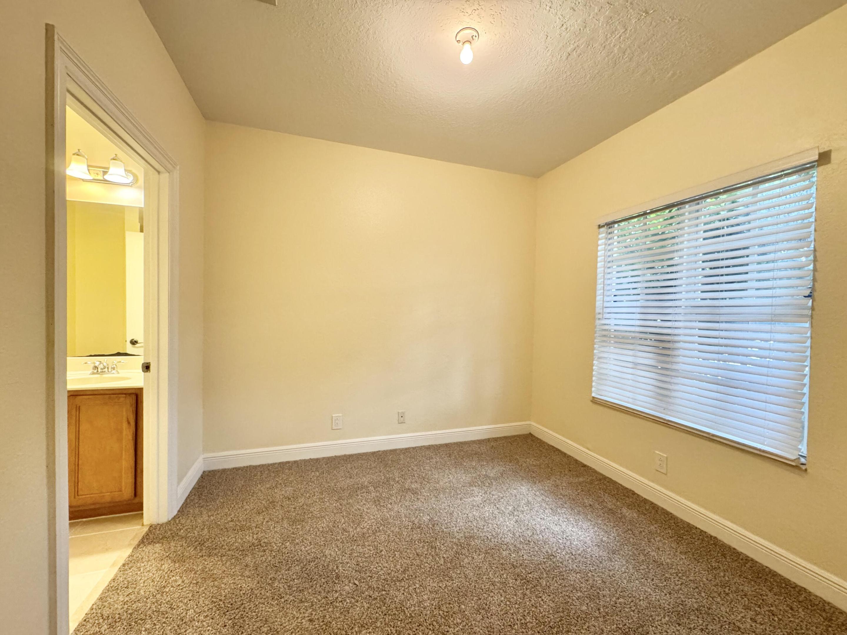 531 S Federal Highway 15