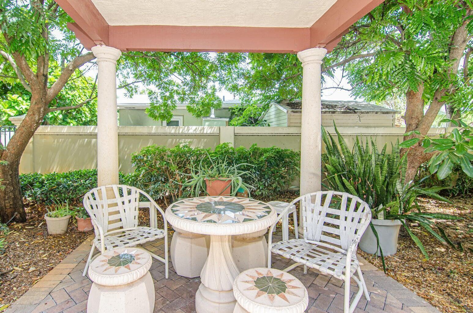 CLOISTERS AT LAKE WORTH - Residential