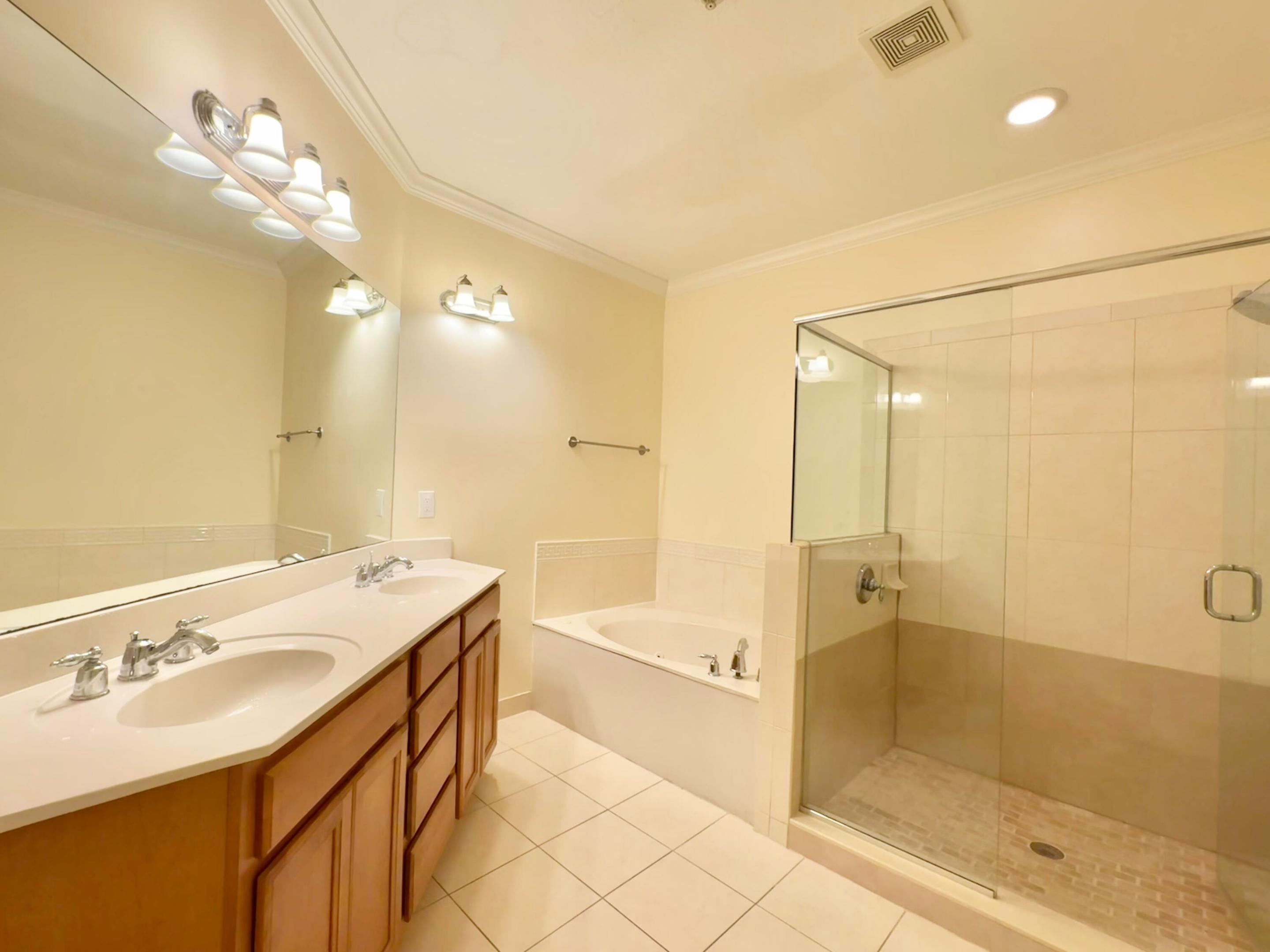 CLOISTERS AT LAKE WORTH - Residential