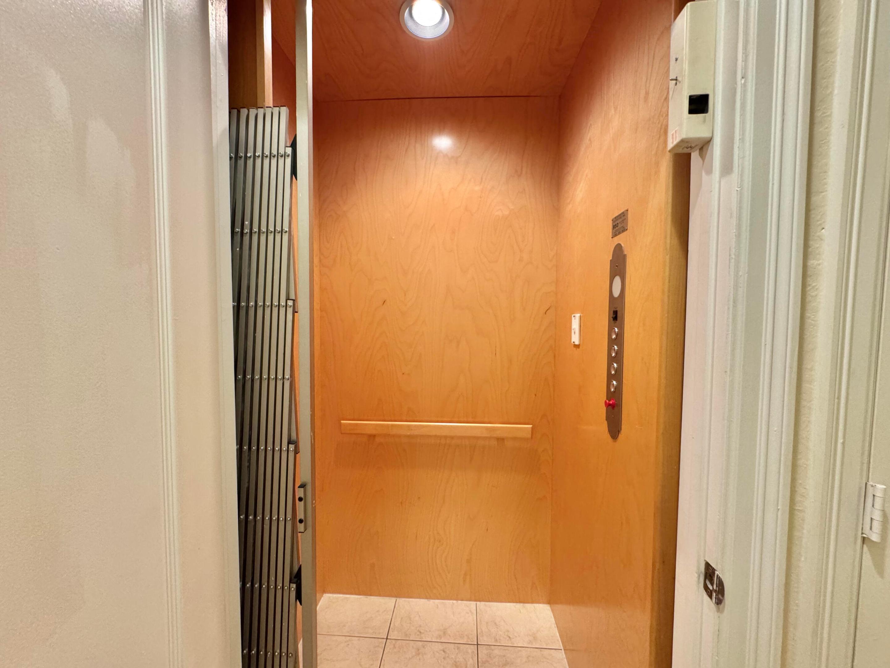 CLOISTERS AT LAKE WORTH - Residential