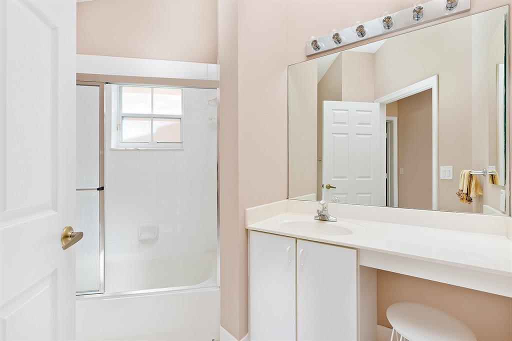 ABERDEEN 22 - Residential