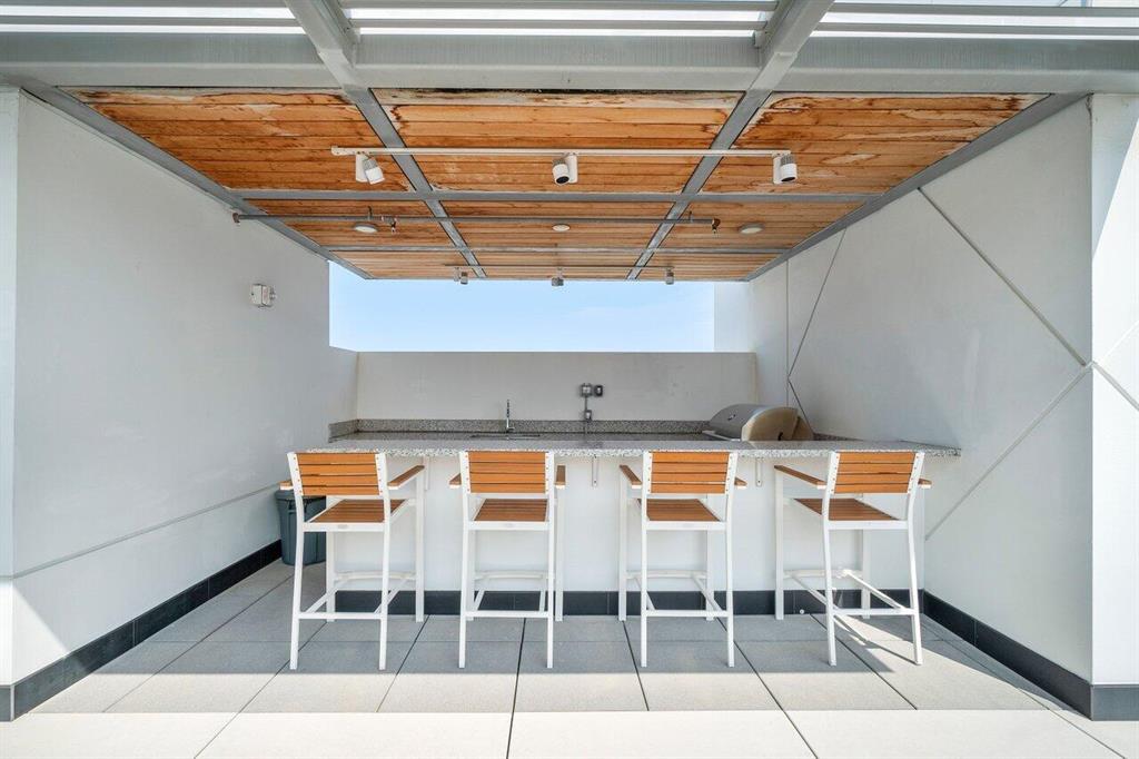 327 ROYAL PALM CONDO - Residential