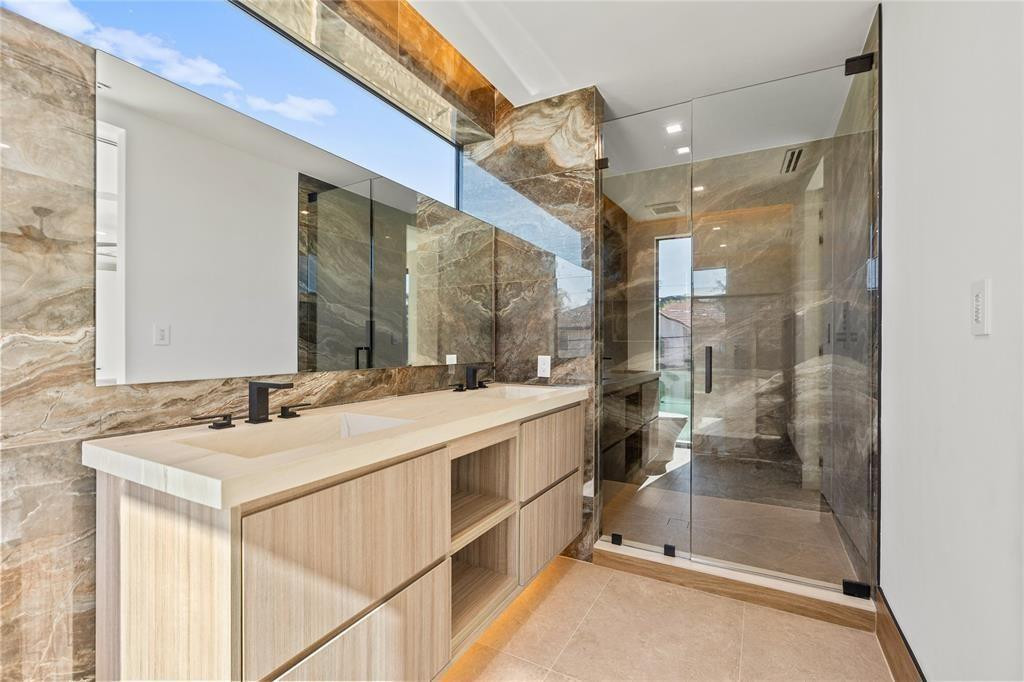 Coral Key Villas 2nd Sec - Residential Lease