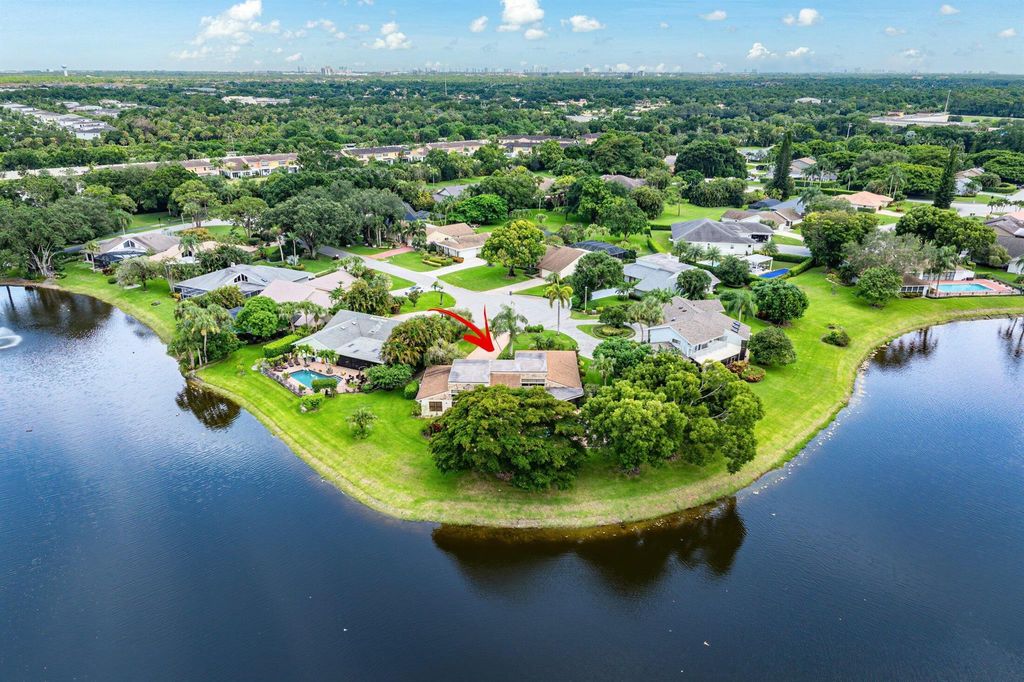 Photo of 6231 Finsbury Court, Palm Beach Gardens, FL 33418 (MLS # R11109994)