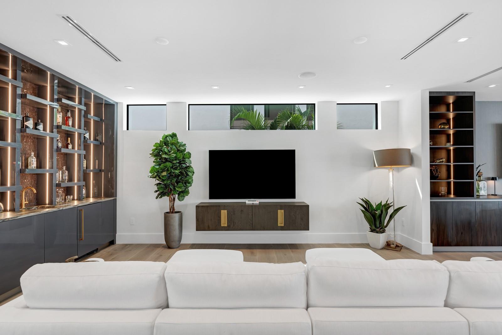 Harbour Heights Add 35-21 - Residential Lease