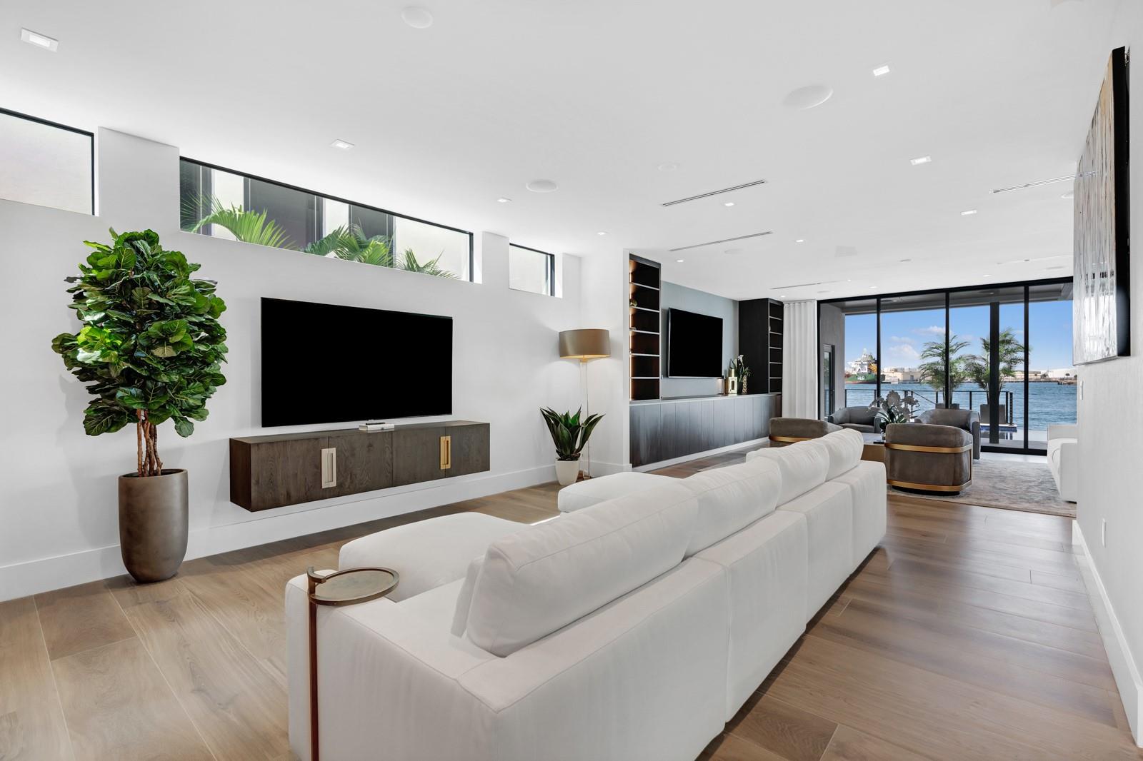 Harbour Heights Add 35-21 - Residential Lease