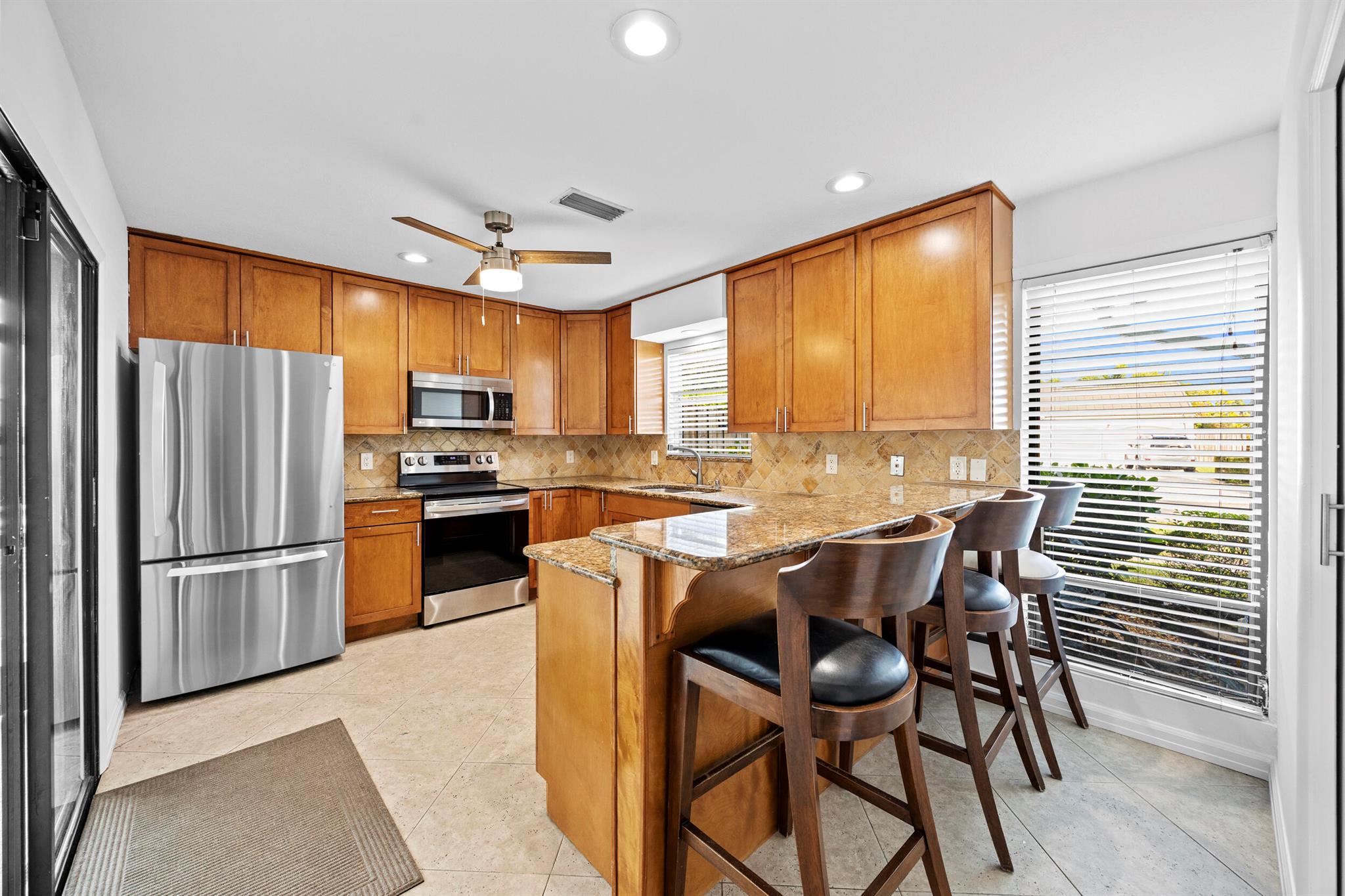 TEQUESTA PINES - Residential