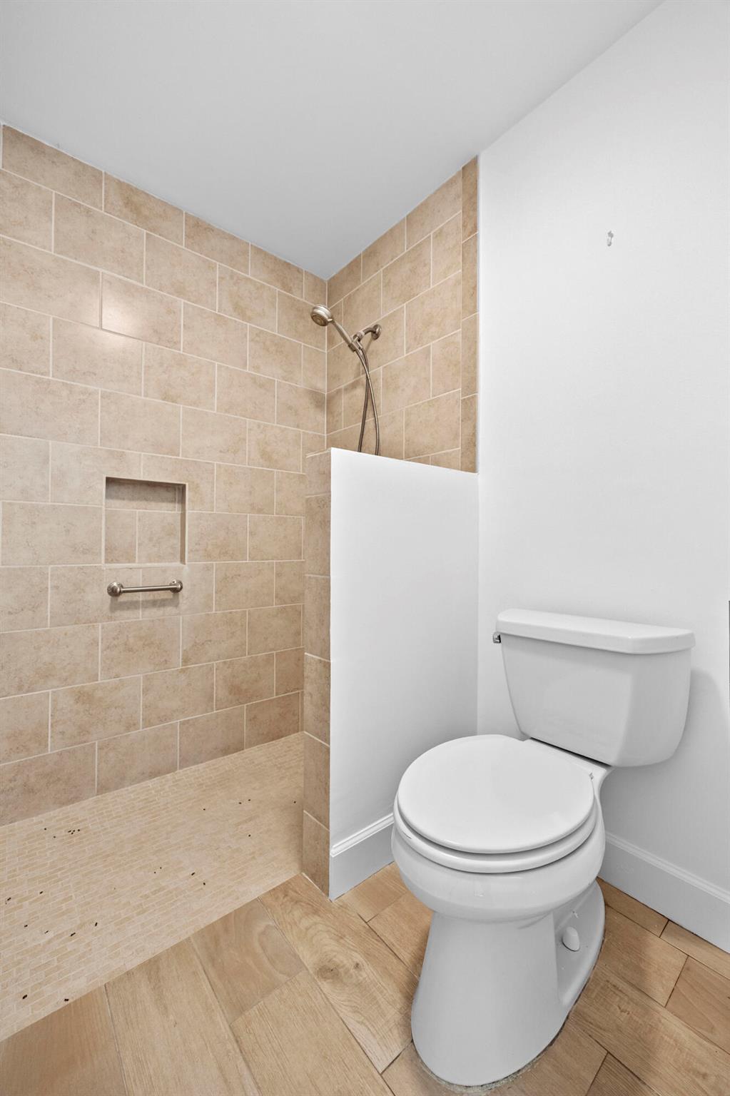 TEQUESTA PINES - Residential