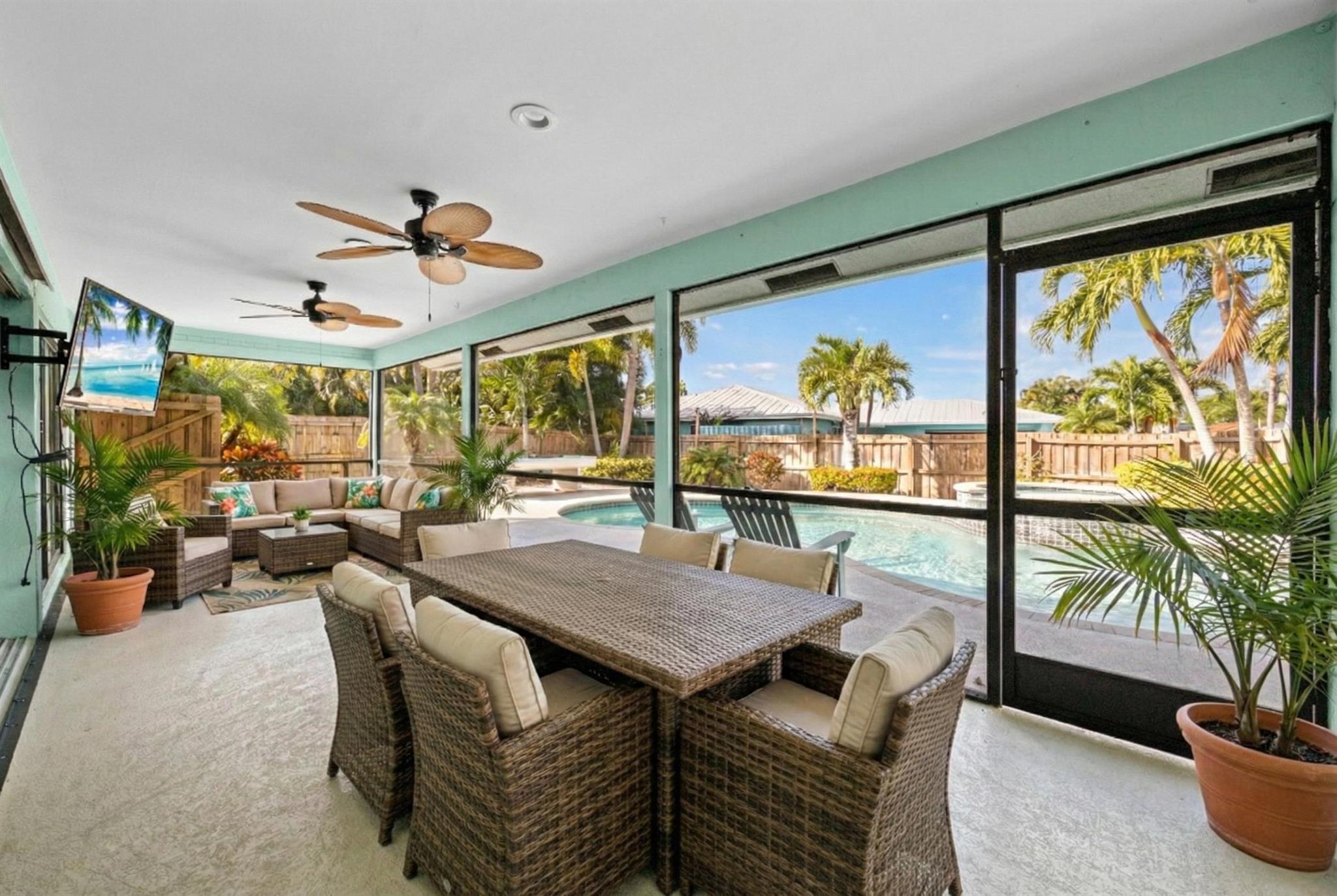 TEQUESTA PINES - Residential