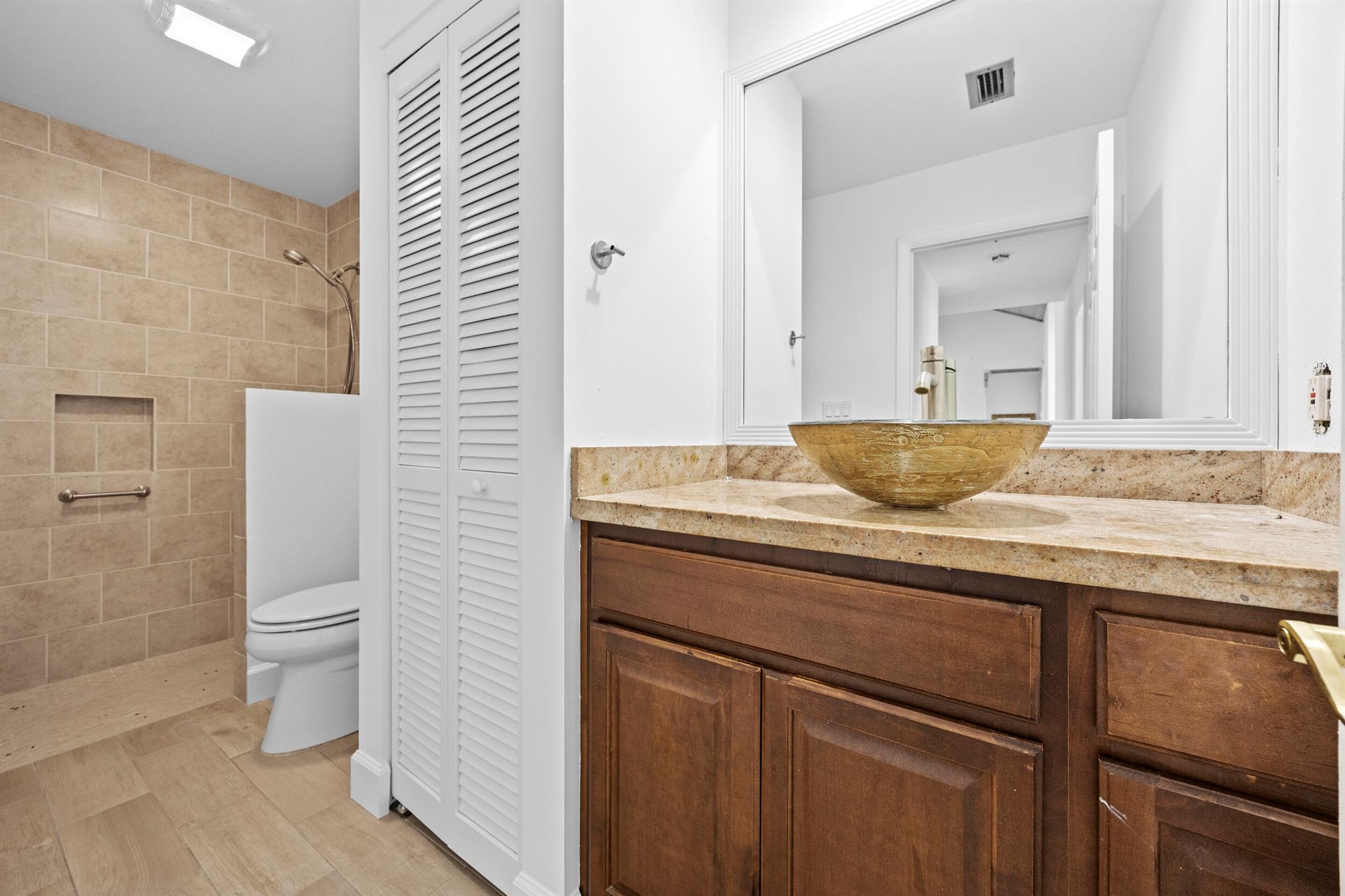 TEQUESTA PINES - Residential