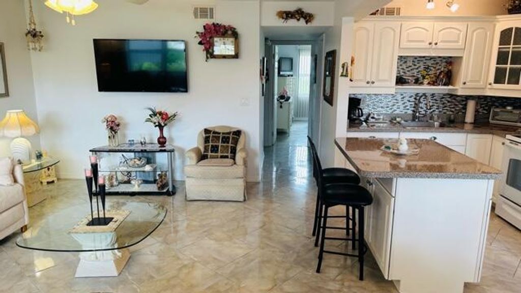 Photo of 179 Coventry H, West Palm Beach, FL 33417 (MLS # R10883881)