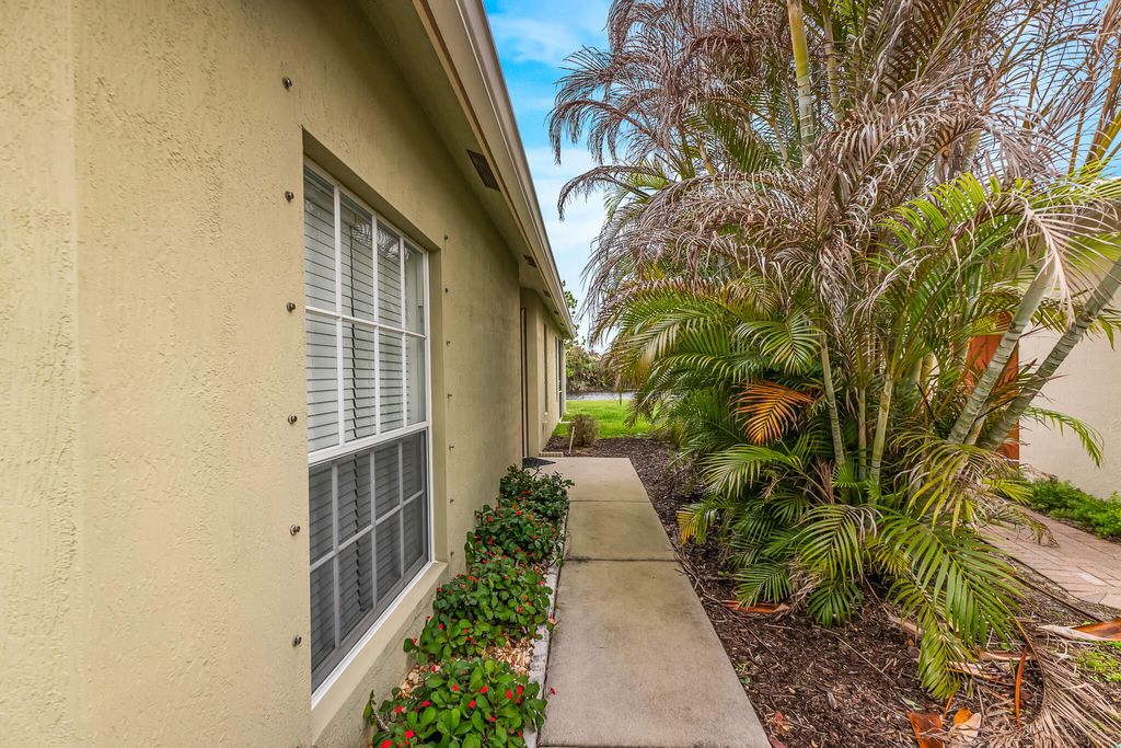 Photo of 9866 SW Eastbrook Circle, Port Saint Lucie, FL 34987 (MLS # B26004373)