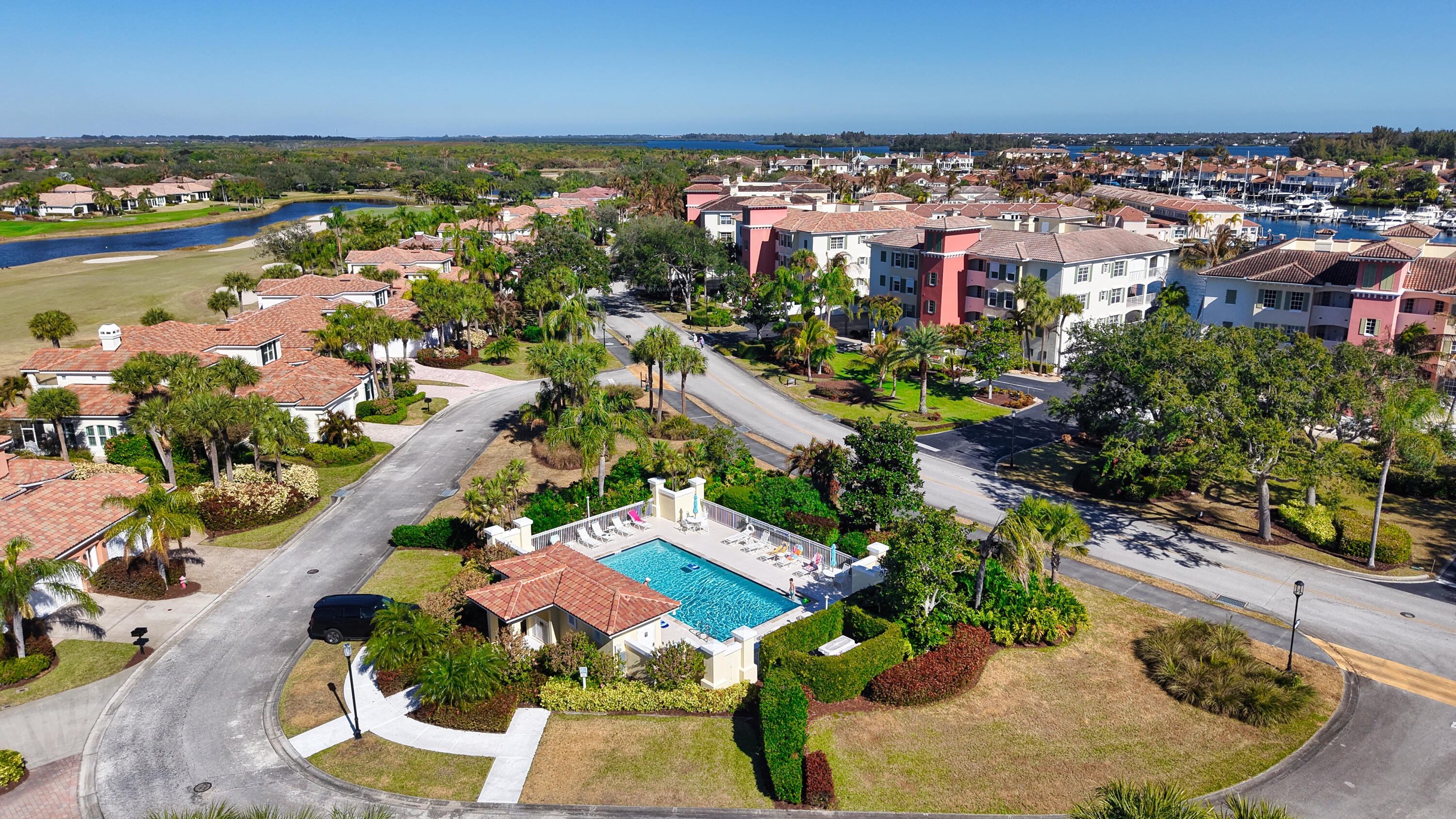 Harbor Links - Residential