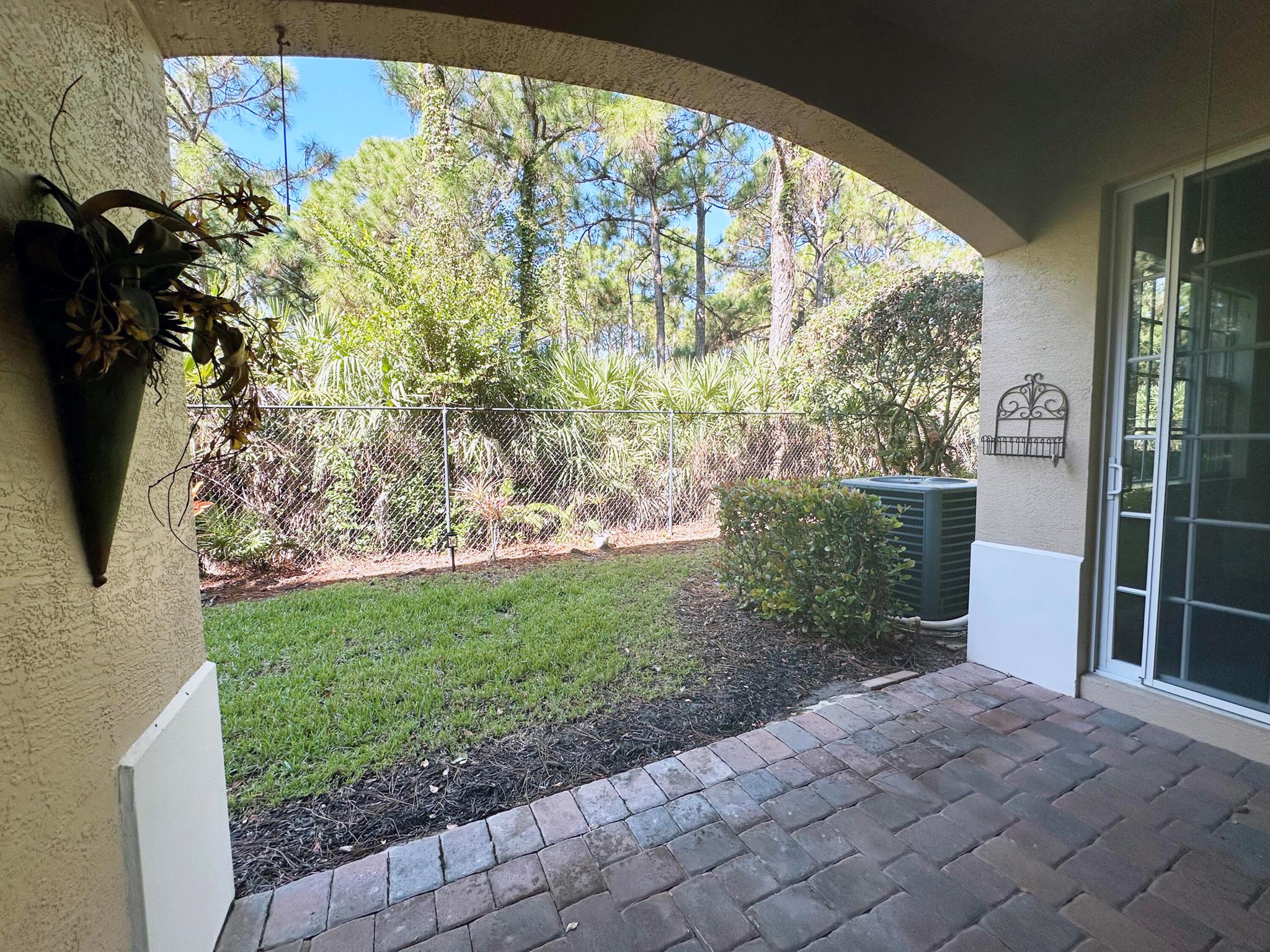 CIELO TOWNHOMES AT SHOPS - Residential