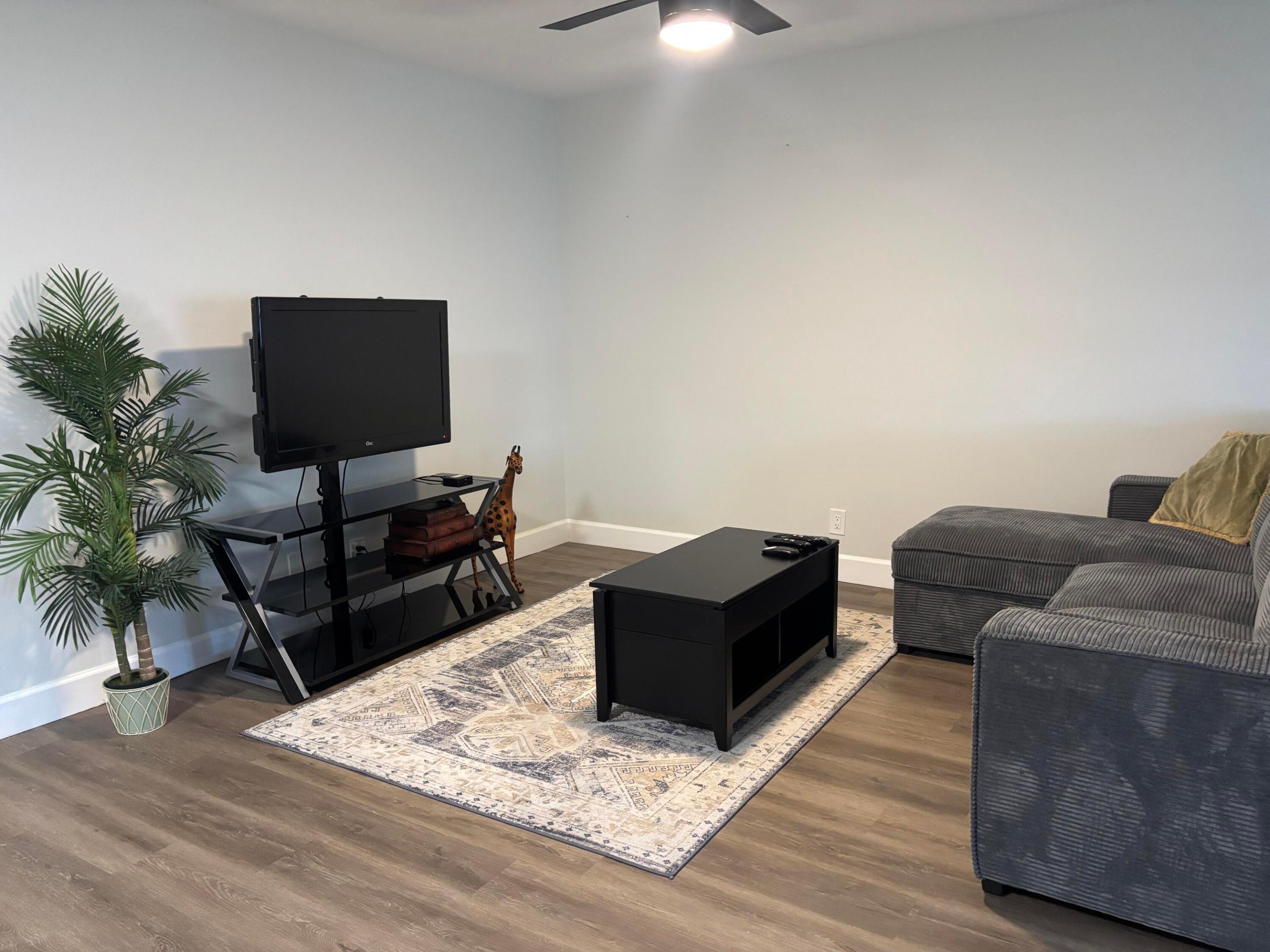 PINE POINT VILLAS CONDO - Residential