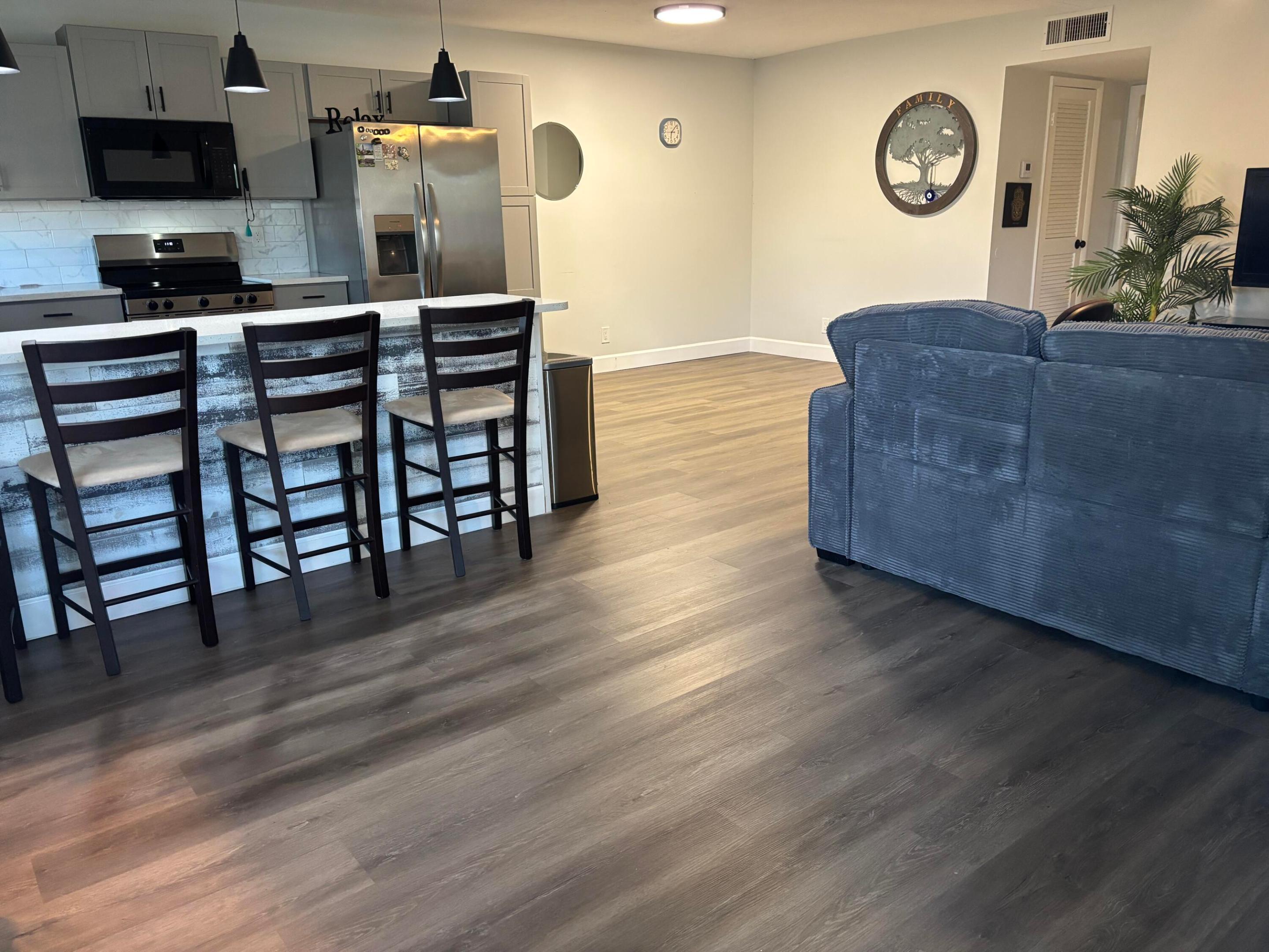 PINE POINT VILLAS CONDO - Residential