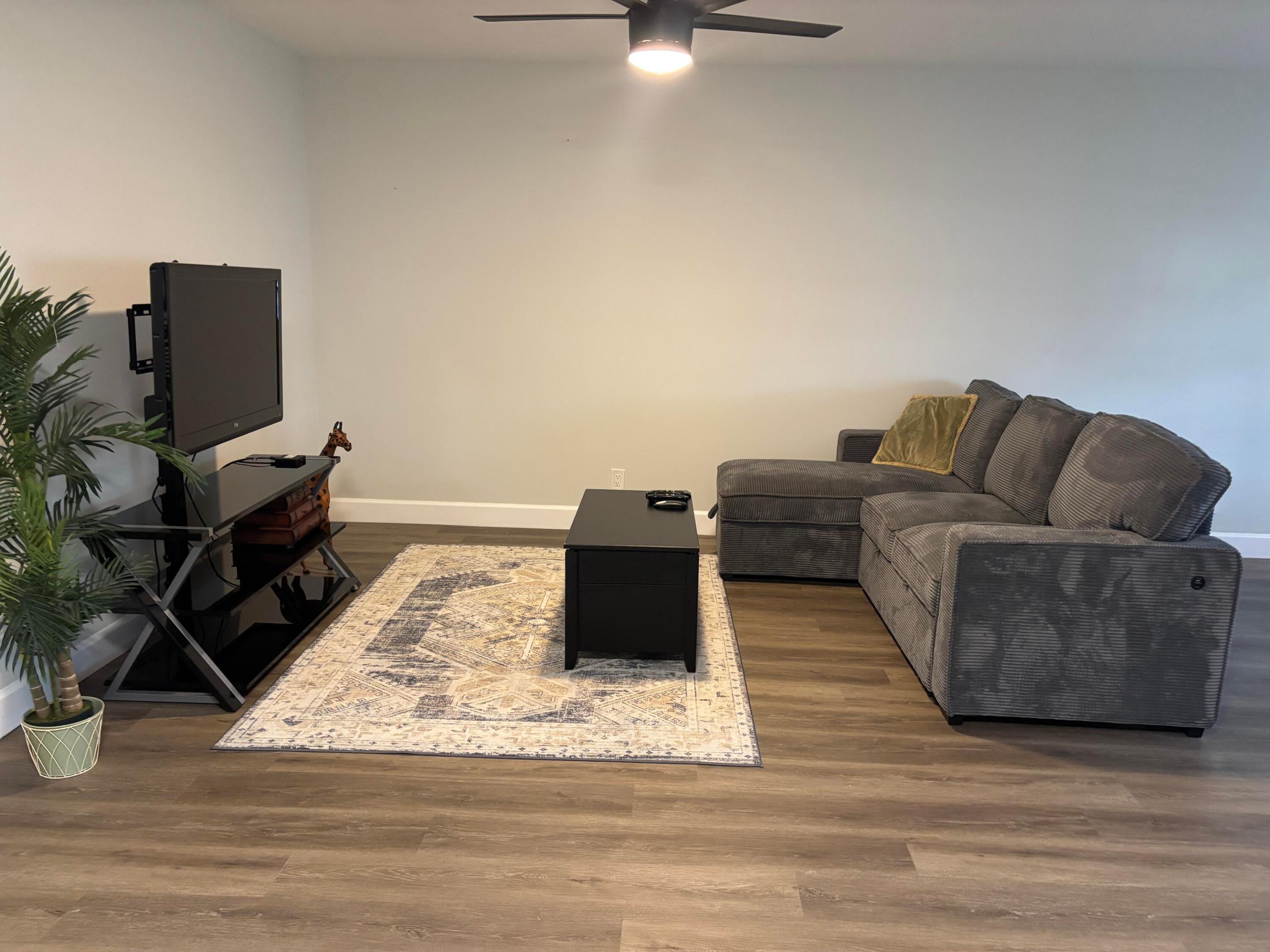 PINE POINT VILLAS CONDO - Residential