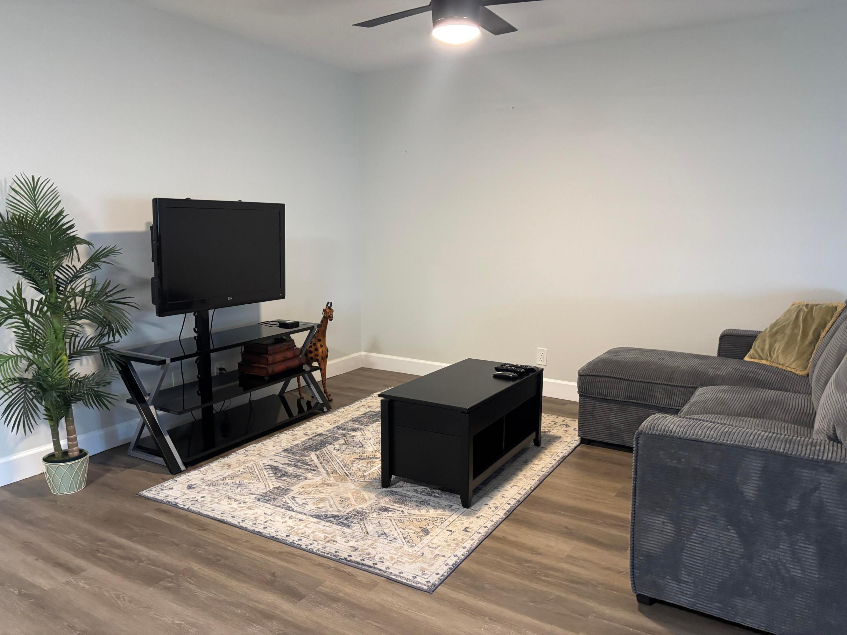 PINE POINT VILLAS CONDO - Residential