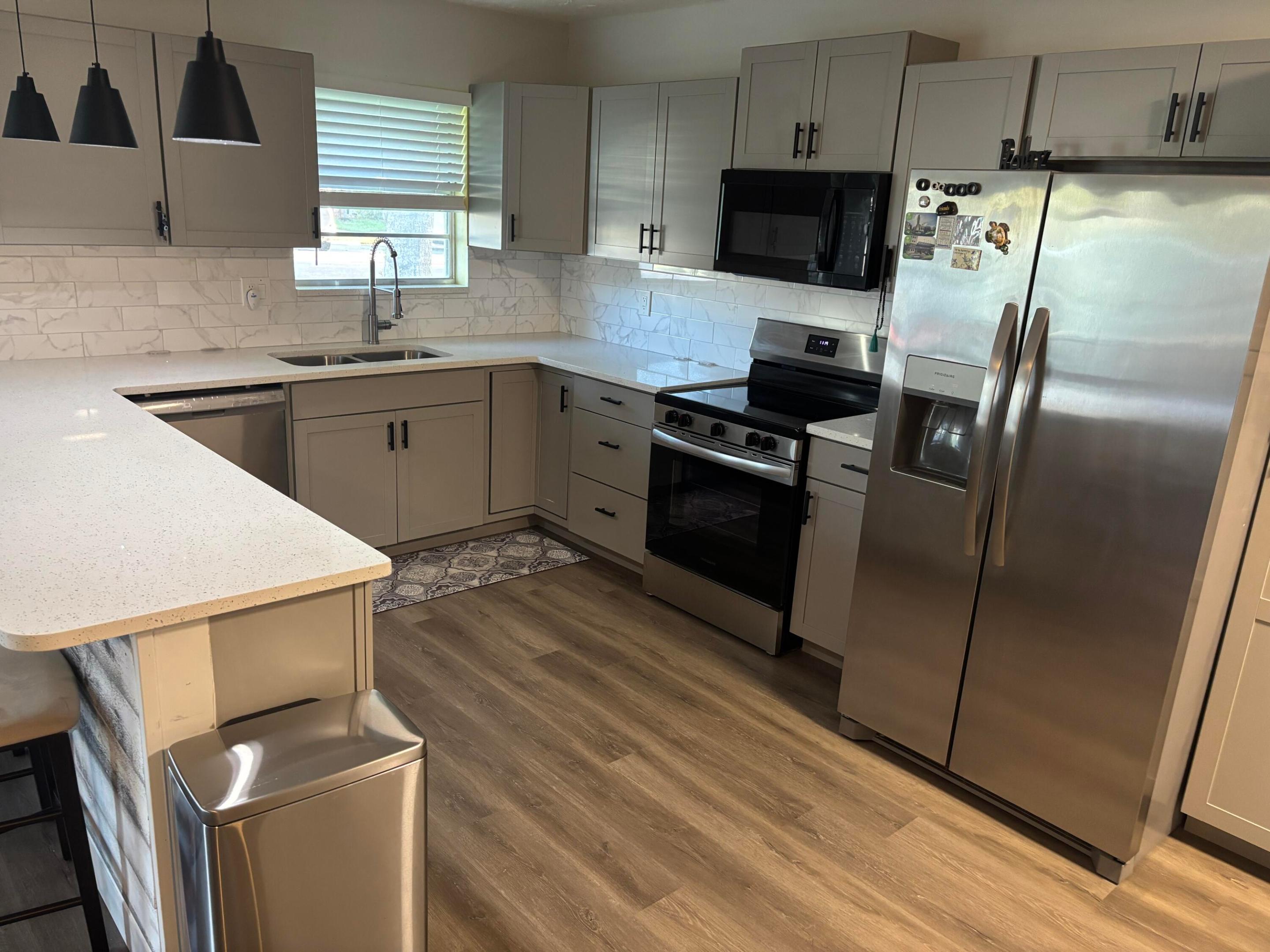 PINE POINT VILLAS CONDO - Residential