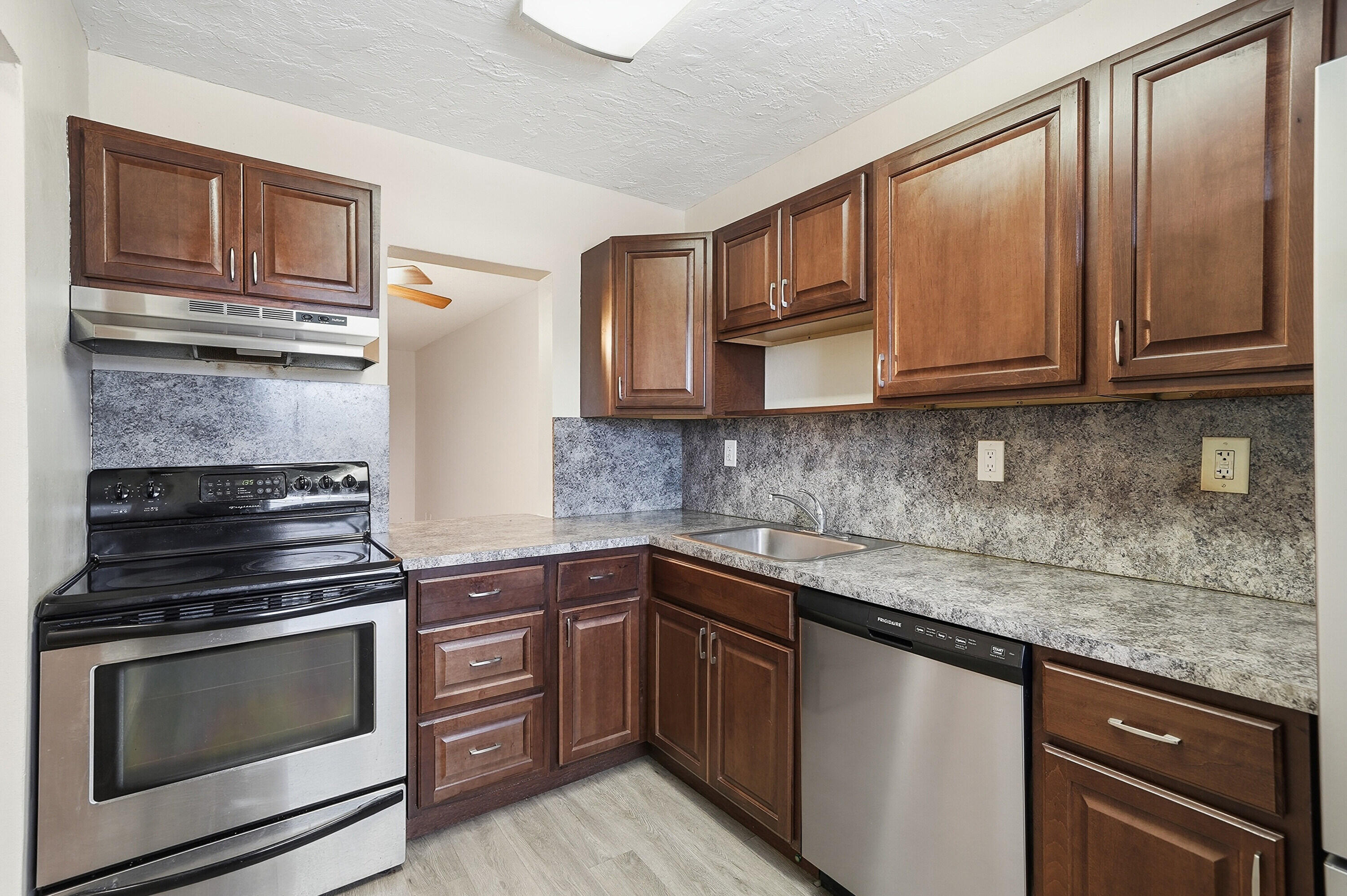 1400 NE 57th Street 304