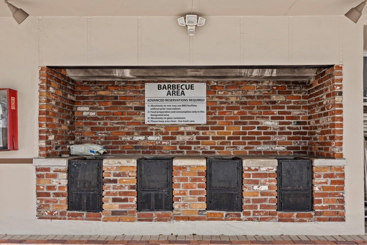 ORIOLE GARDENS TWO 36 CON - Residential