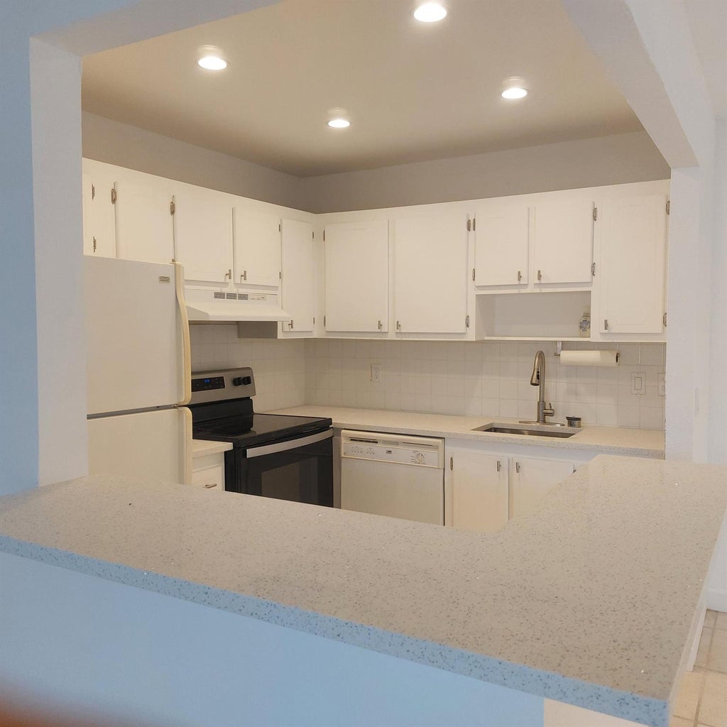 Photo of 523 Saxony K, Delray Beach, FL 33446 (MLS # R11005481)