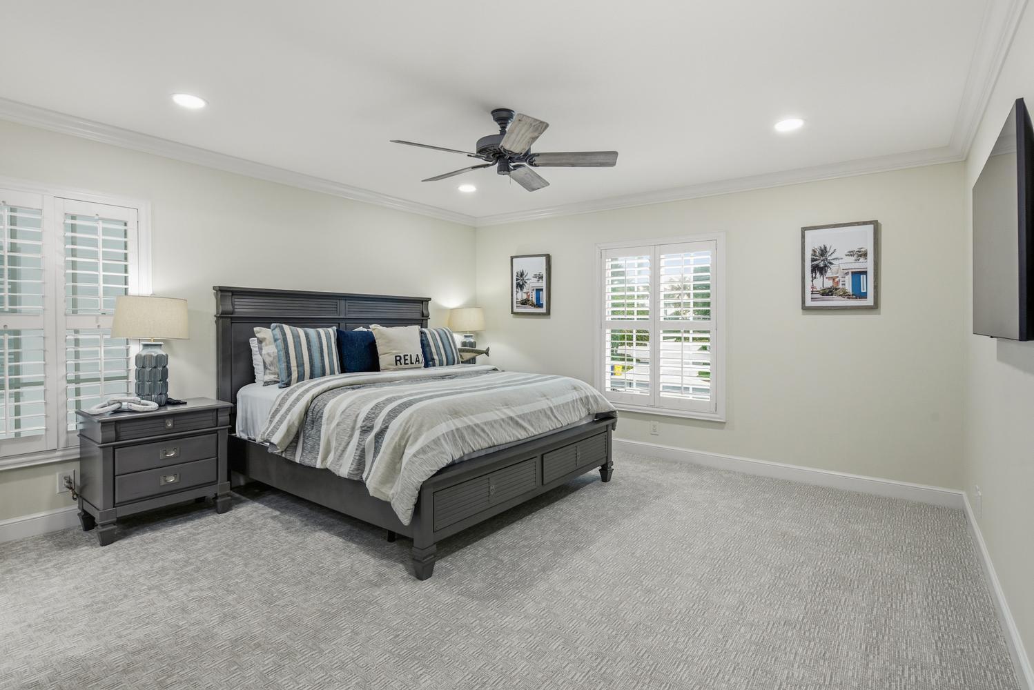 CAMBRIDGE CONDO - Residential