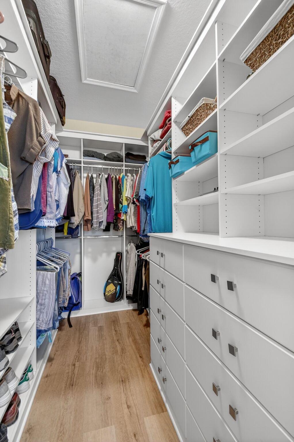 MAJESTIC ISLES - Residential