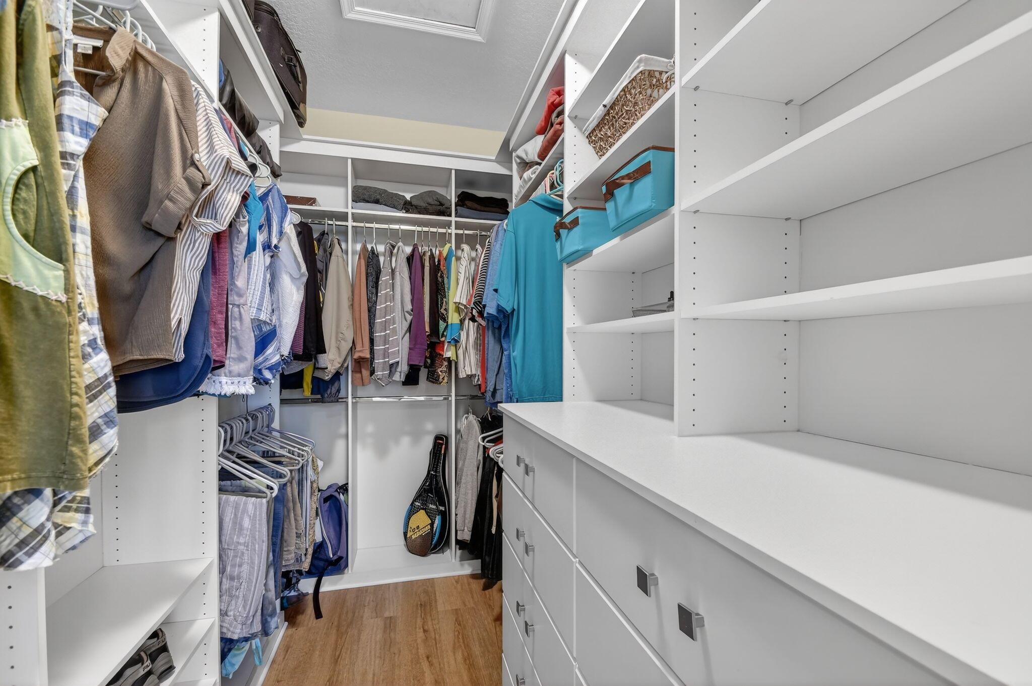 MAJESTIC ISLES - Residential