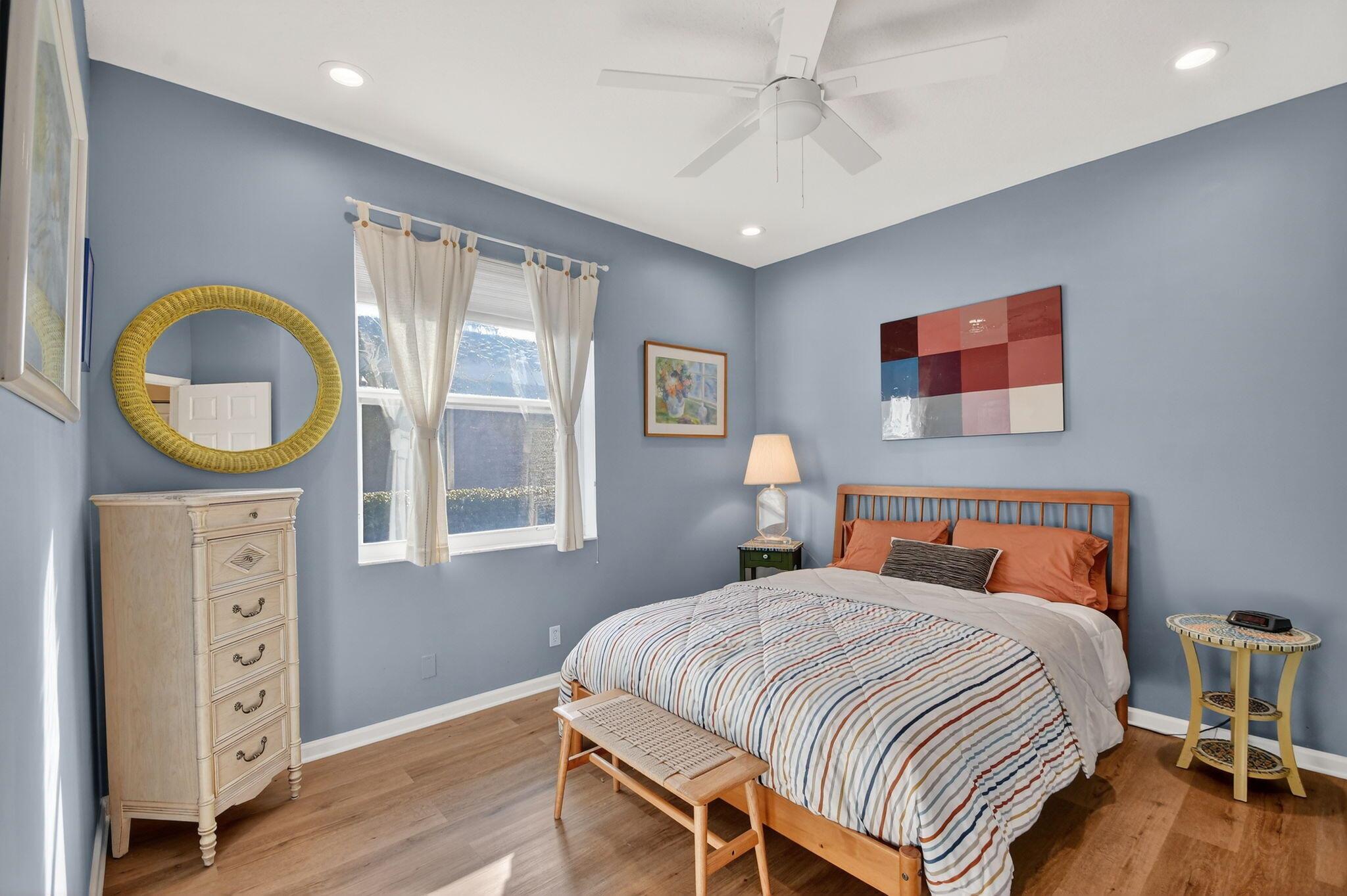 MAJESTIC ISLES - Residential