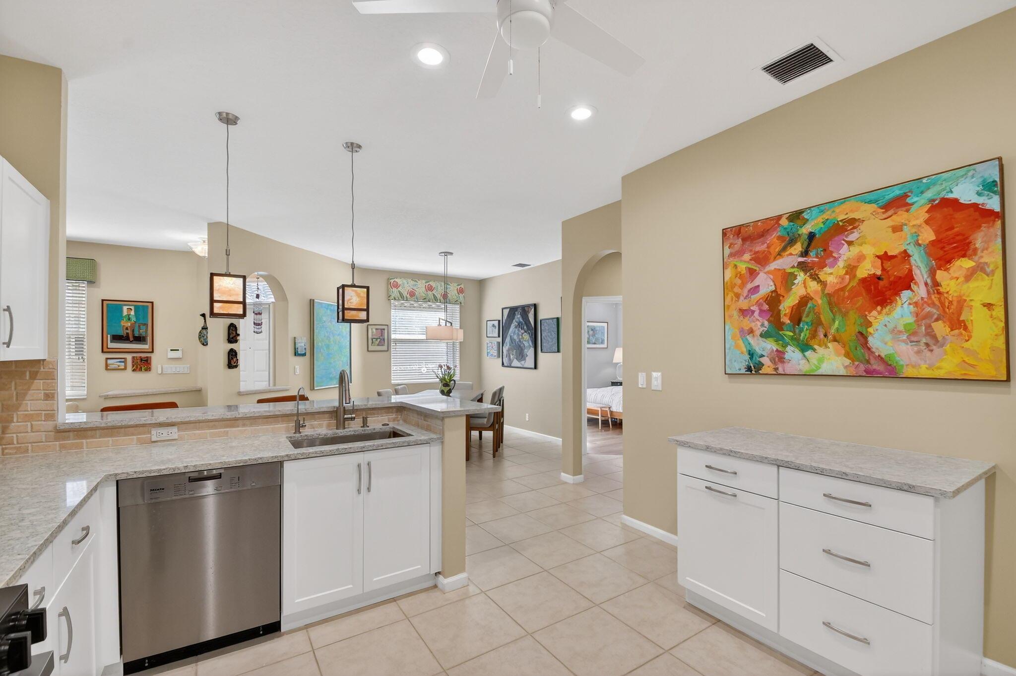 MAJESTIC ISLES - Residential