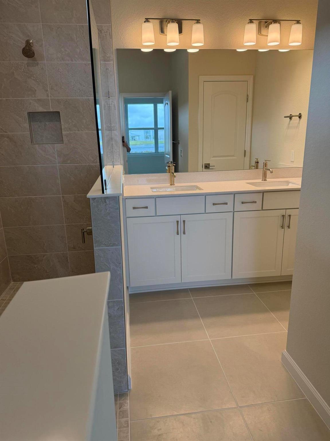 PULTE AT TRADITION PHASE - Residential Lease