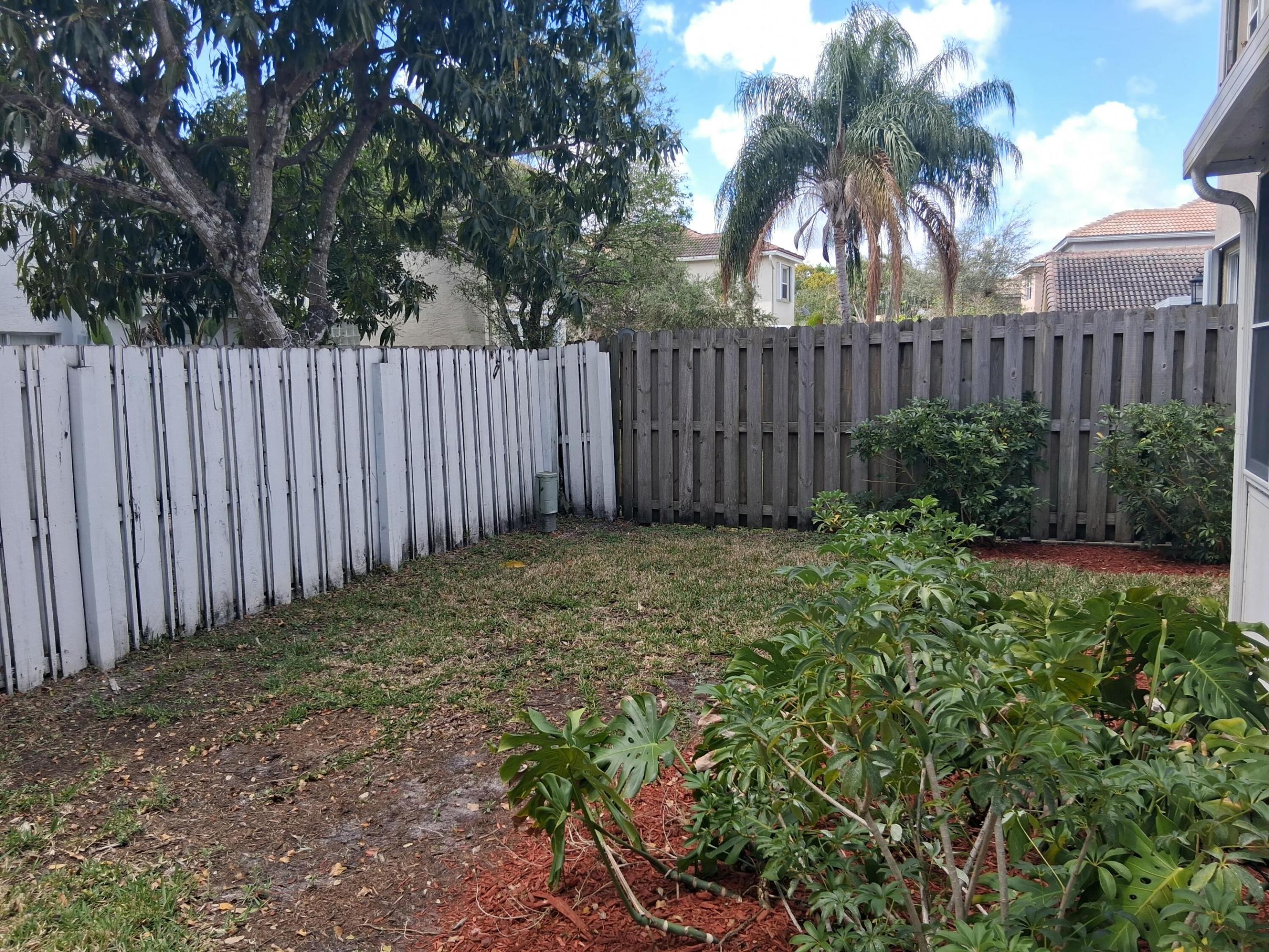 CHARLESTON SHORES - Residential