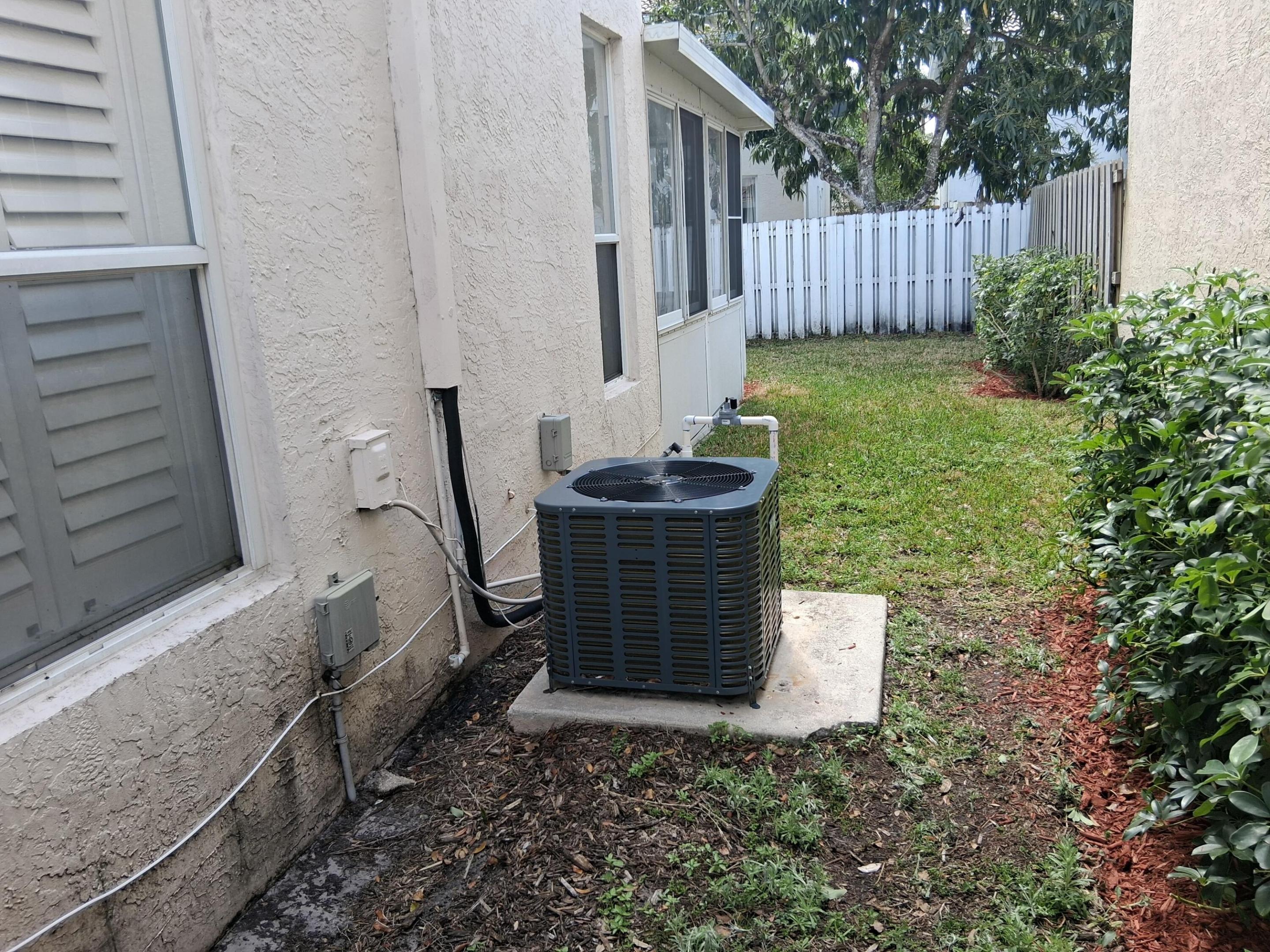 CHARLESTON SHORES - Residential