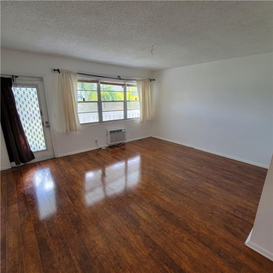 Lovely one bedroom, one bath in desirable Century Village Deerfield. 2nd floor unit ( no lift), Beautiful laminated floors thru-out. New kitchen and upgraded bath. A large closet in the master bedroom. Must see this lovely unit.