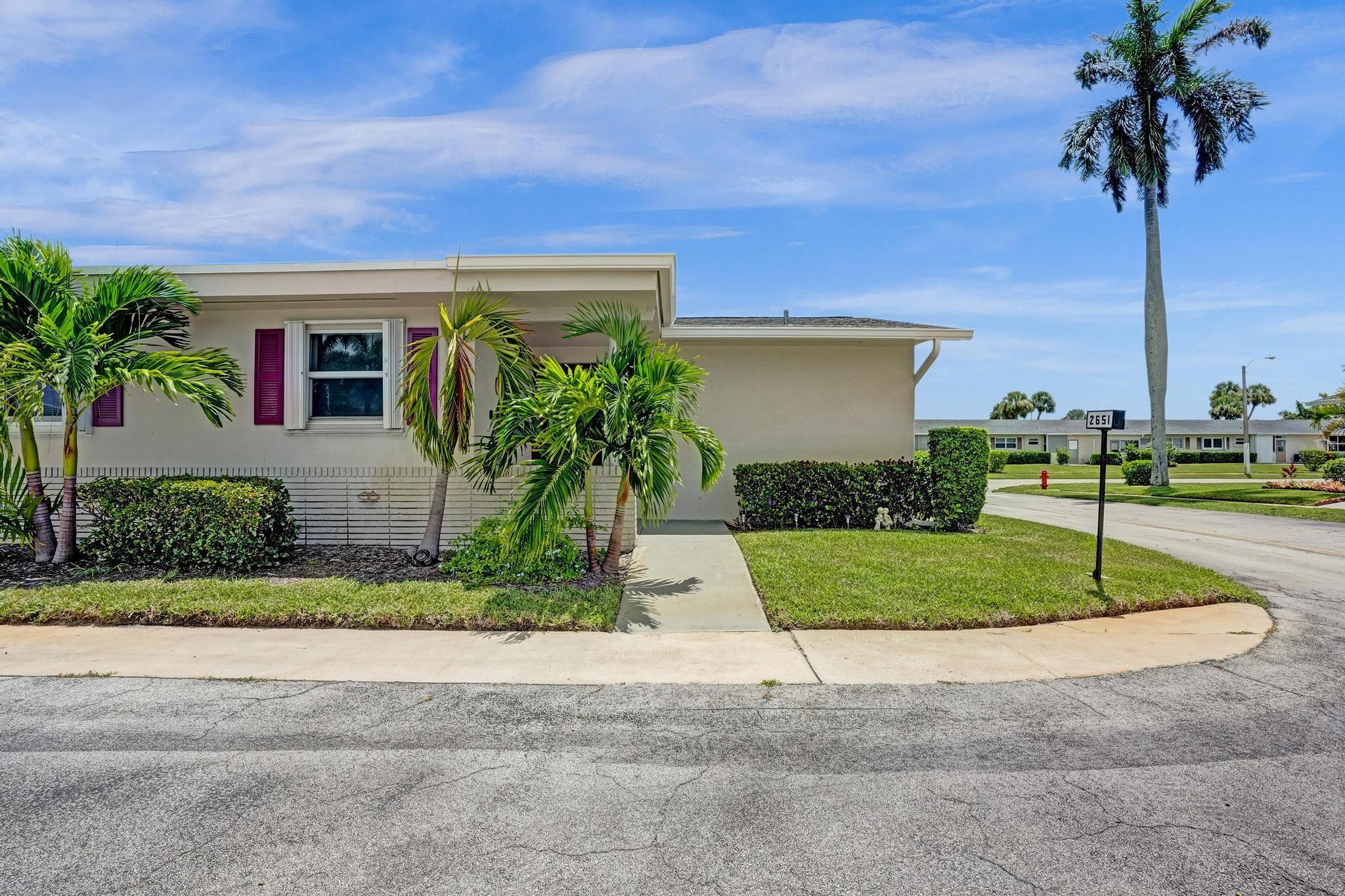 Welcome to this beautifully maintained 1BR/1BA CORNER villa in the 55+ community of Barkley West Villas. This unit has updated kitchen, bathroom, primary bedroom closets, tile throughout, and meticulous landscaped patio. Enjoy low HOA that includes cable, internet, water; community amenities include clubhouse, pool, exercise room and less than 5 minute walk from the unit. Don't miss this opportunity to own a corner unit in the sought after community of Cresthaven Villas.